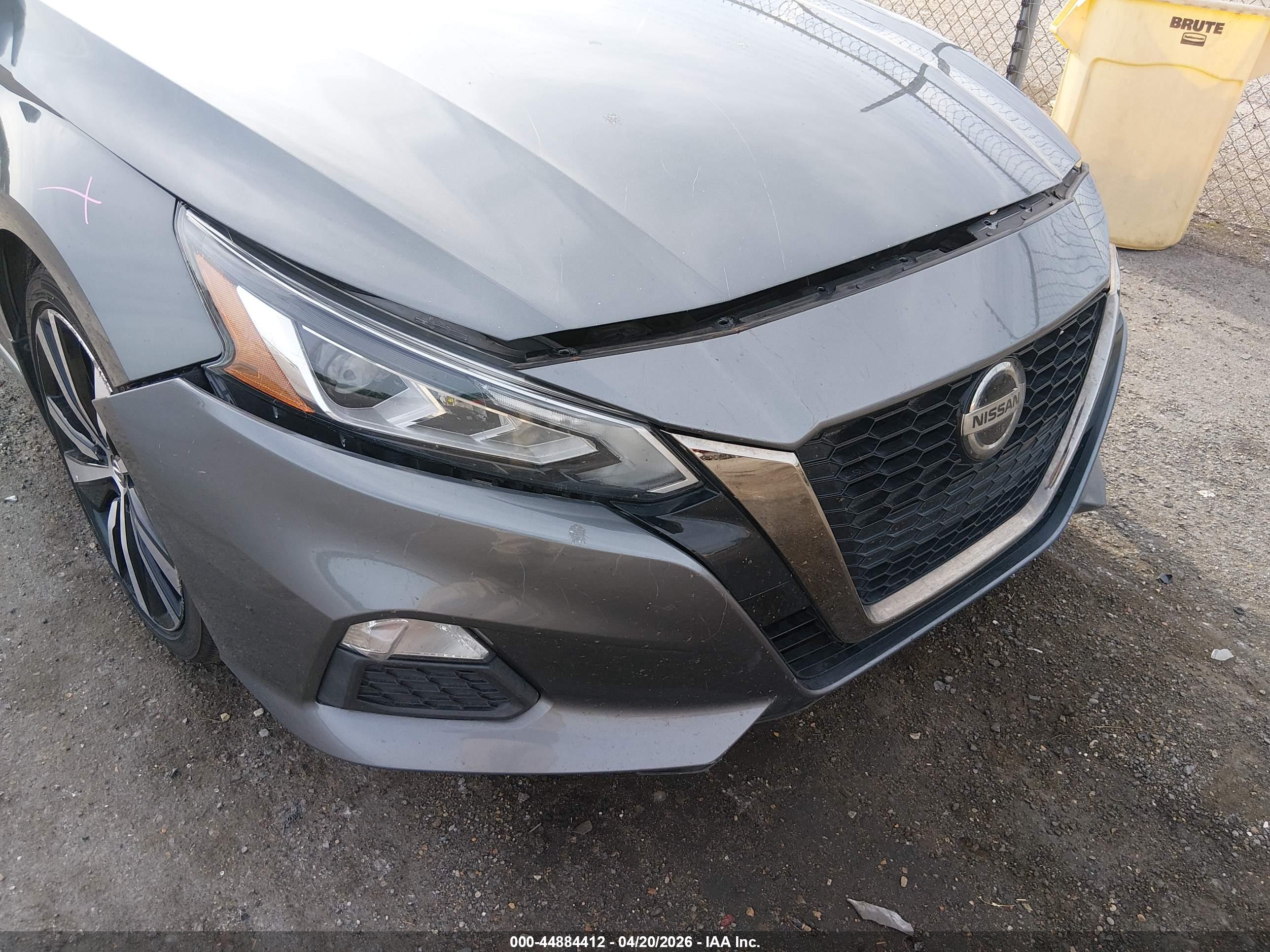 NISSAN ALTIMA image 6