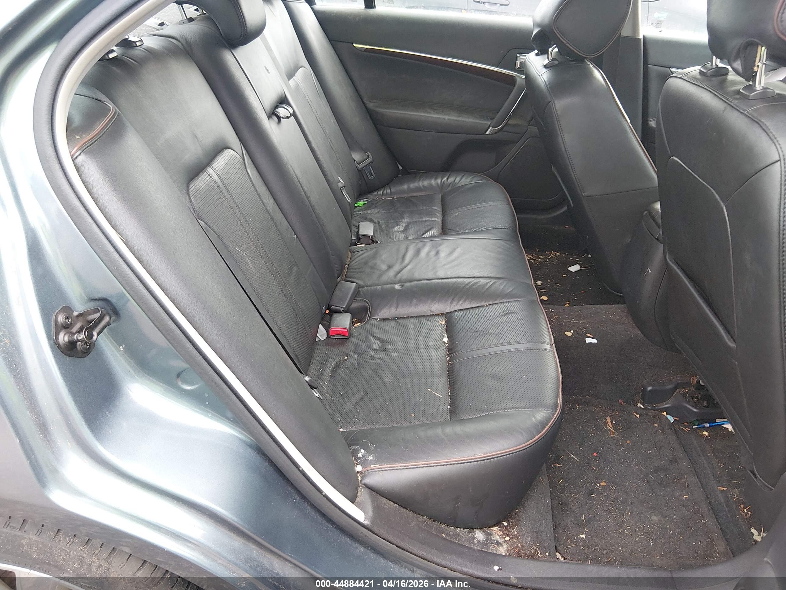 LINCOLN MKZ image 8