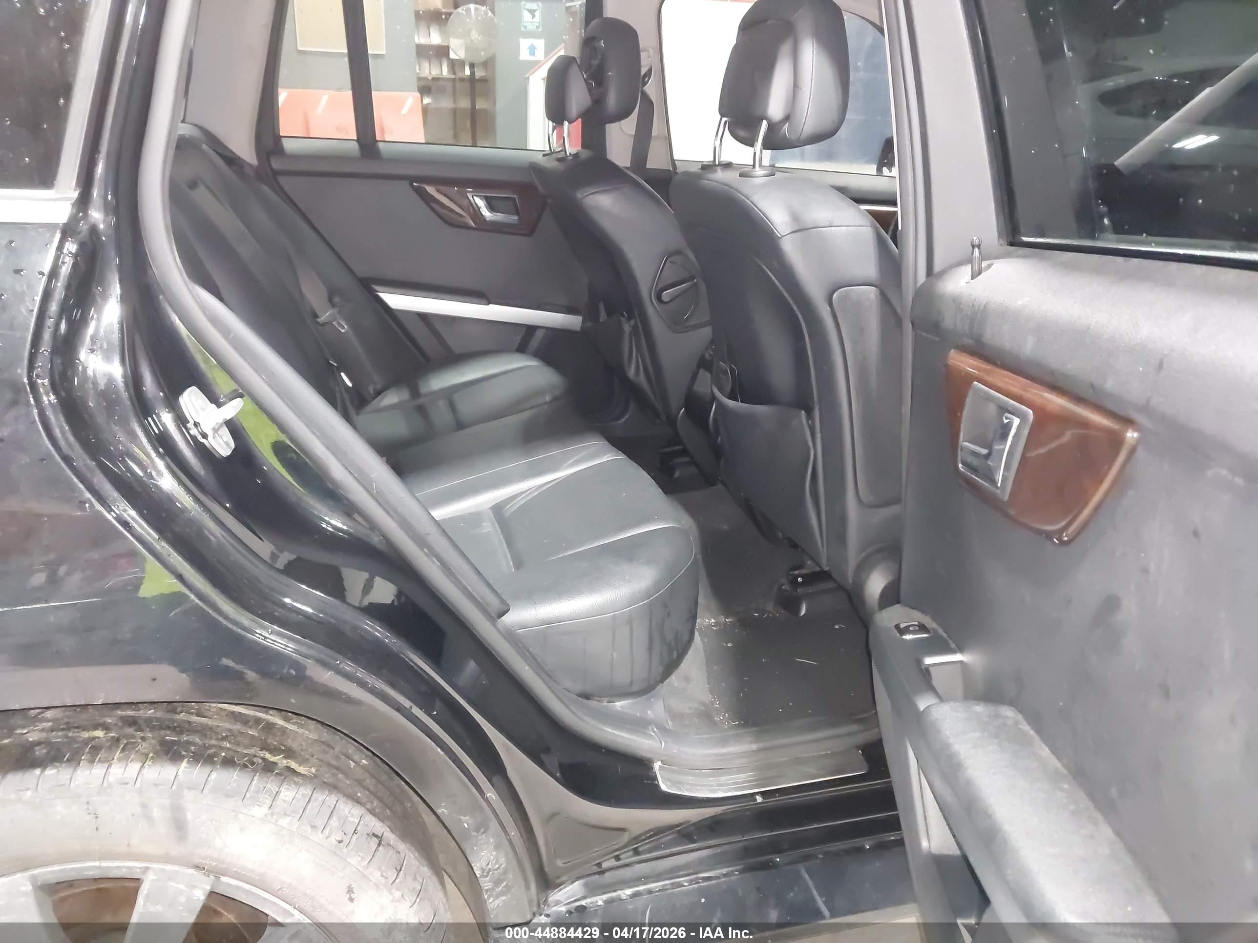 MERCEDES-BENZ GLK image 8