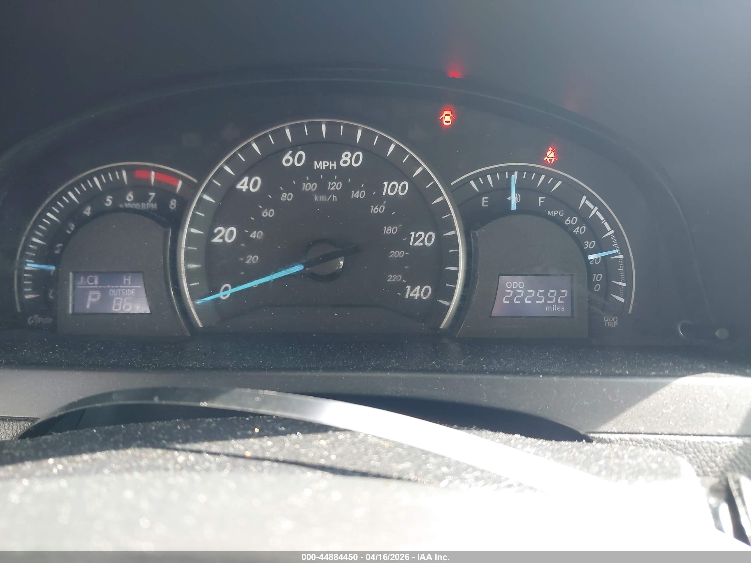 TOYOTA CAMRY image 7