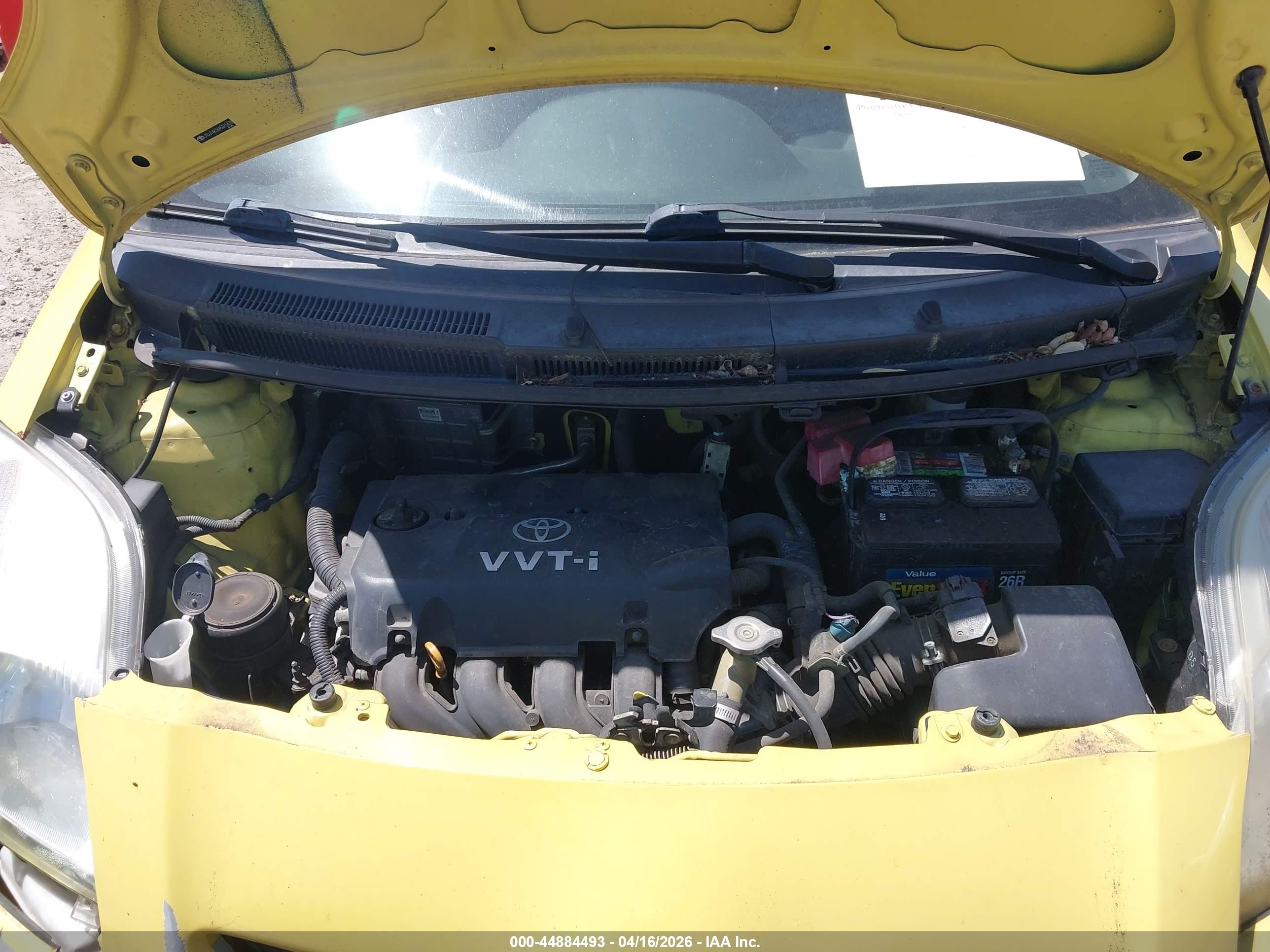 TOYOTA YARIS image 10