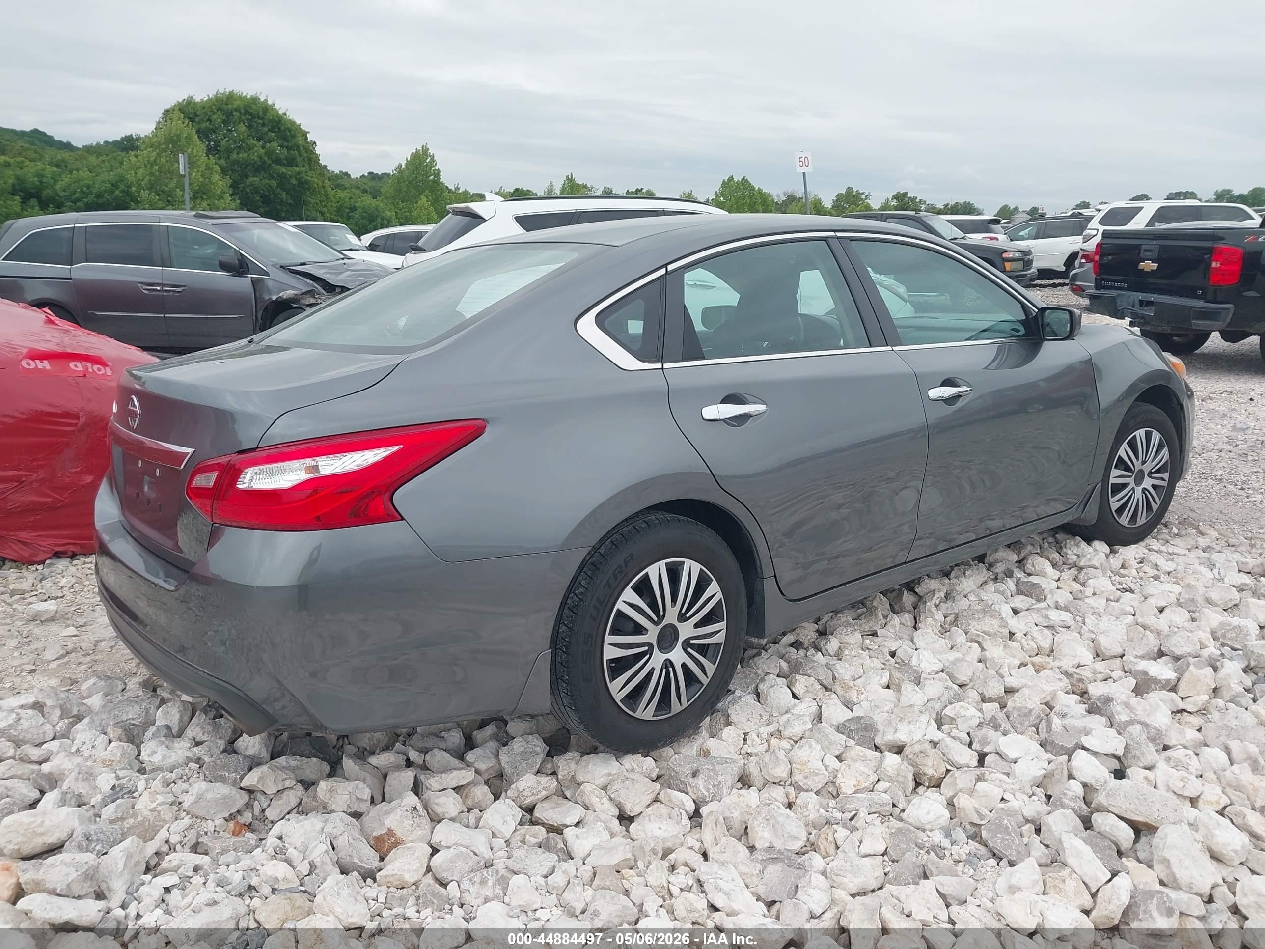 NISSAN ALTIMA image 4