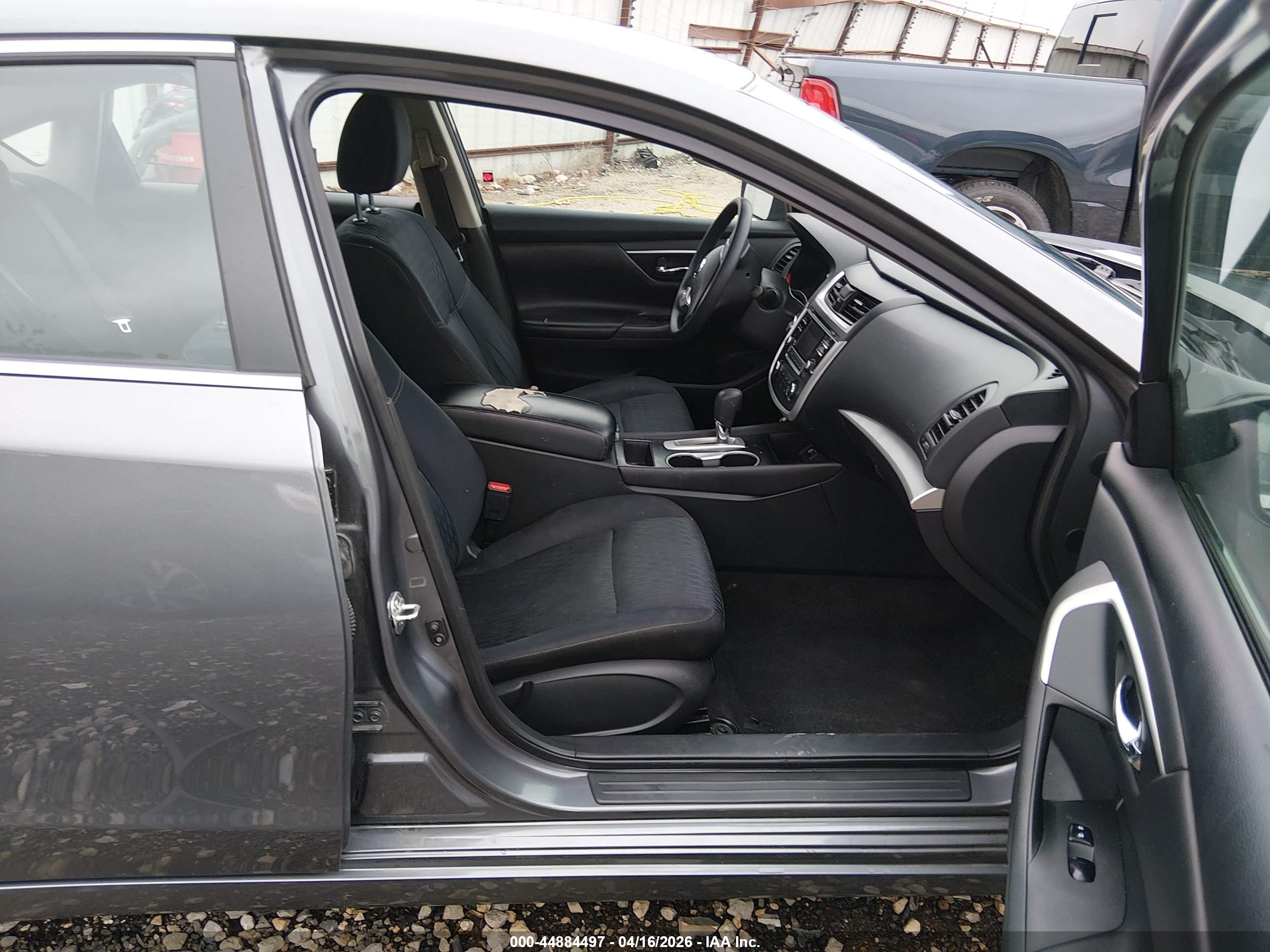 NISSAN ALTIMA image 5