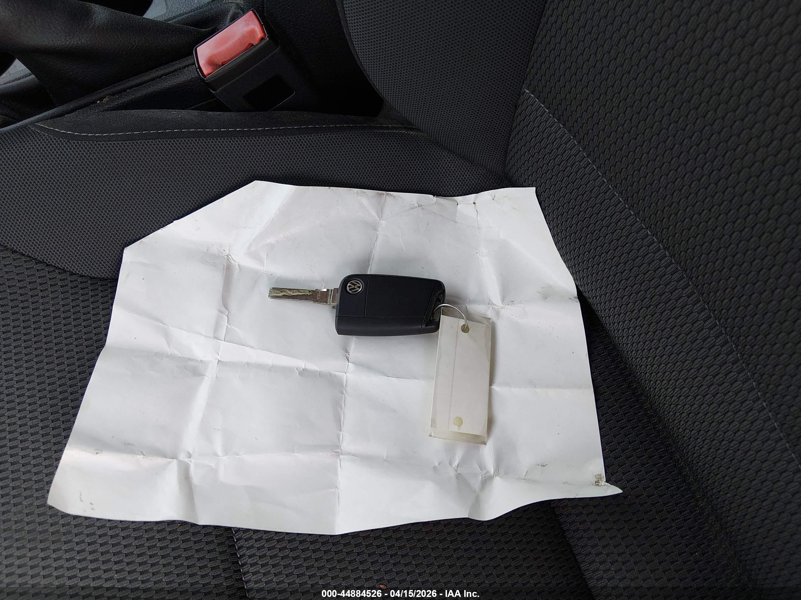 VOLKSWAGEN GOLF image 11