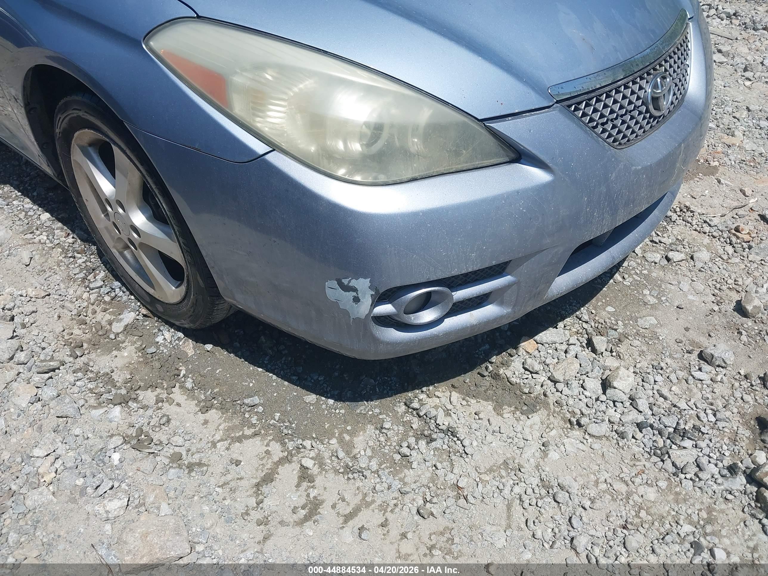 TOYOTA CAMRY image 6