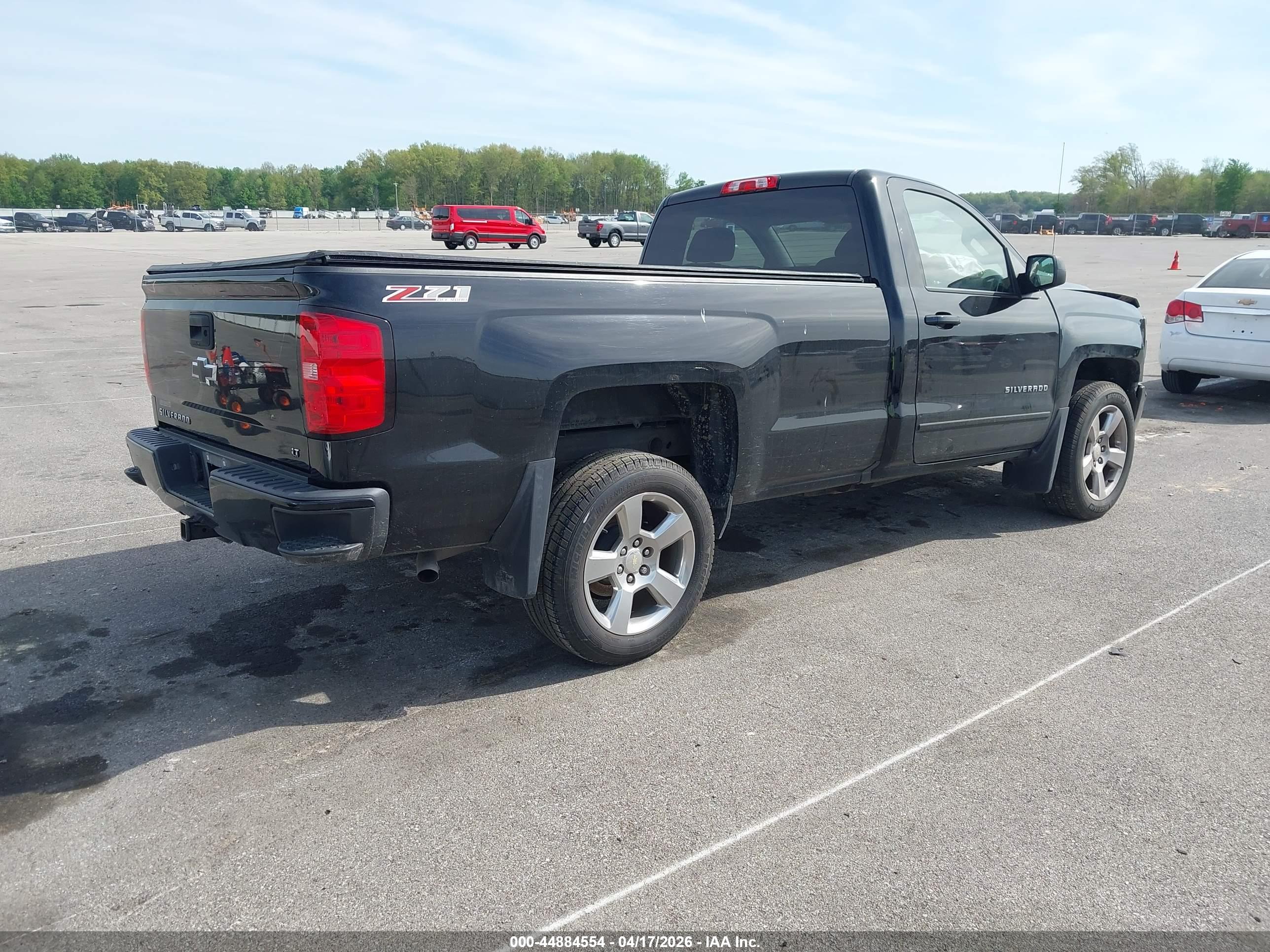 CHEVROLET SILVERADO image 4