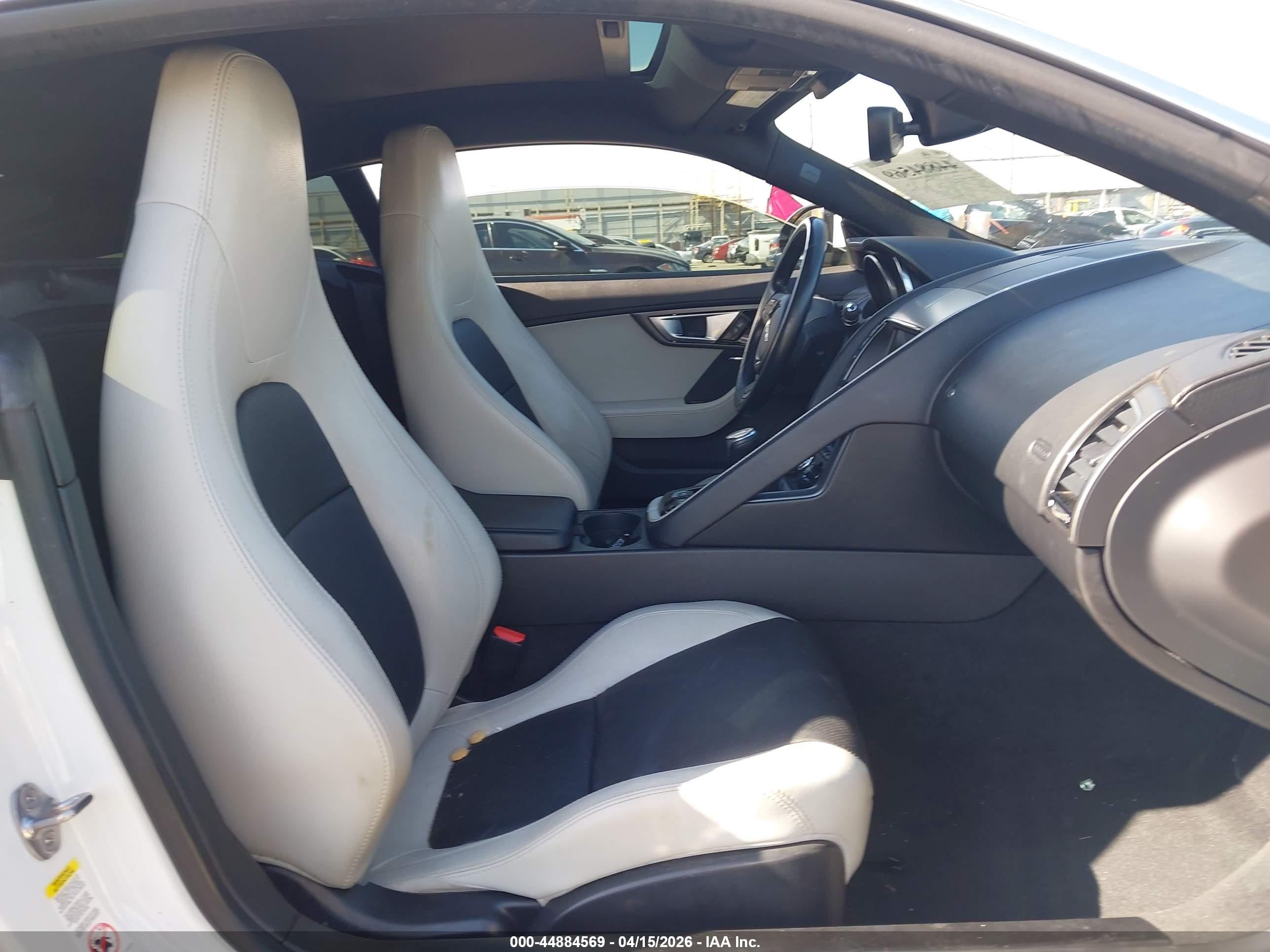 JAGUAR F-TYPE image 5