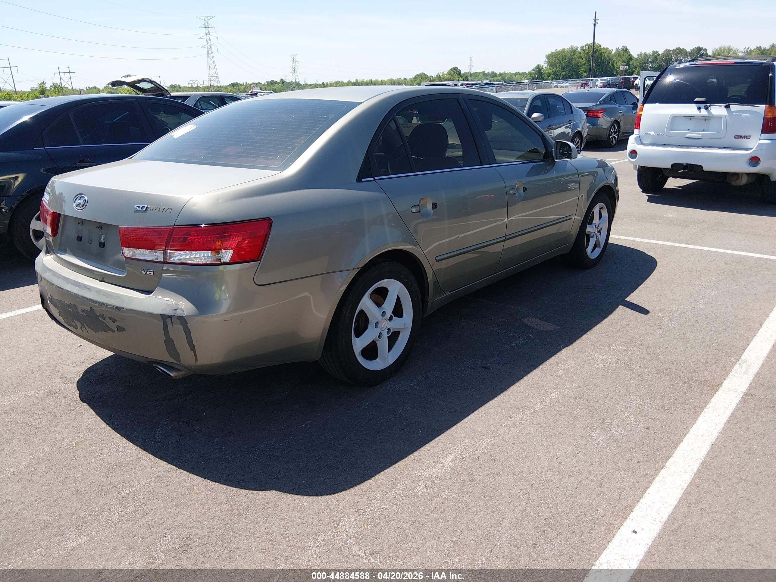 HYUNDAI SONATA image 4