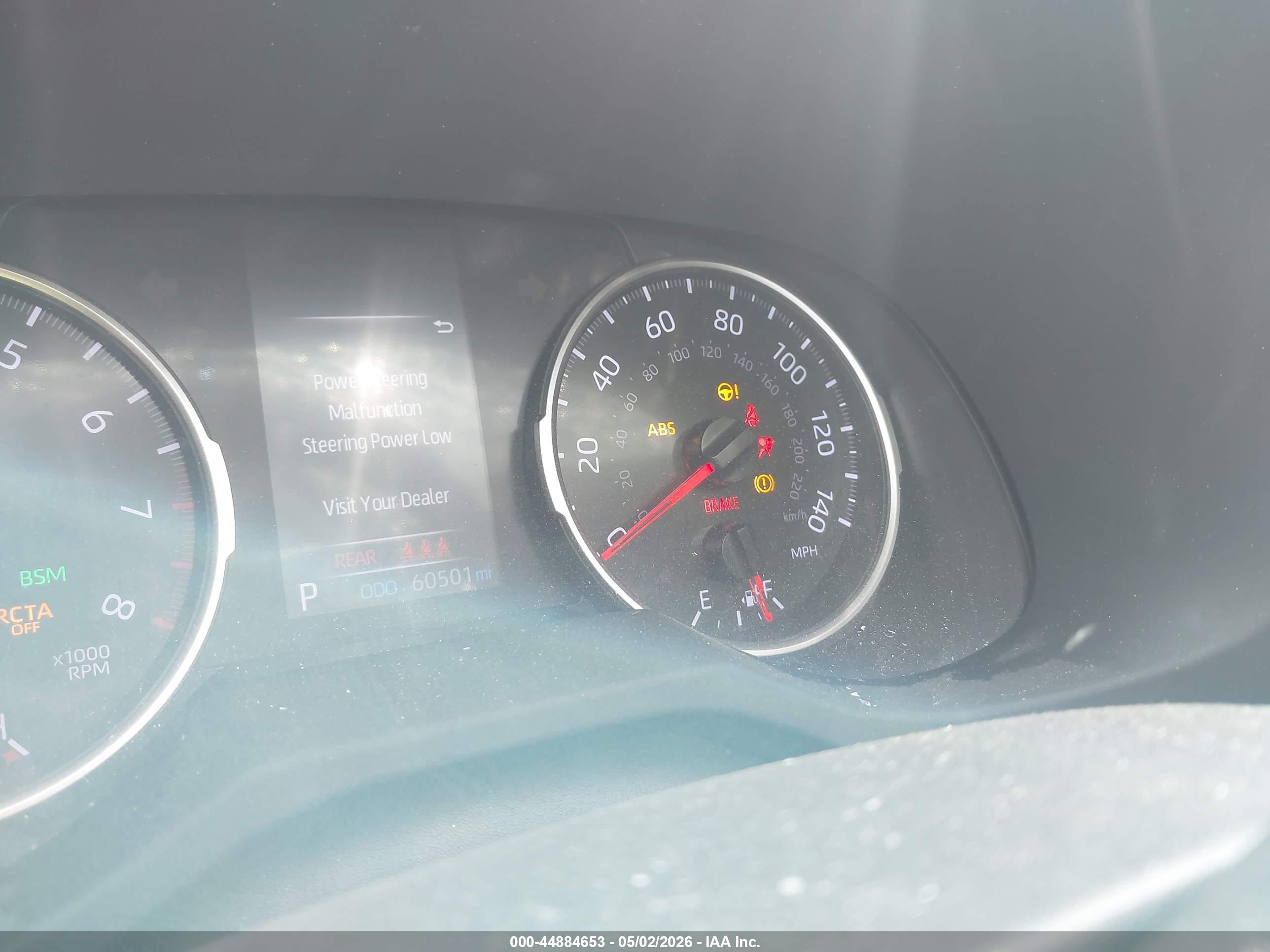 TOYOTA RAV4 image 7