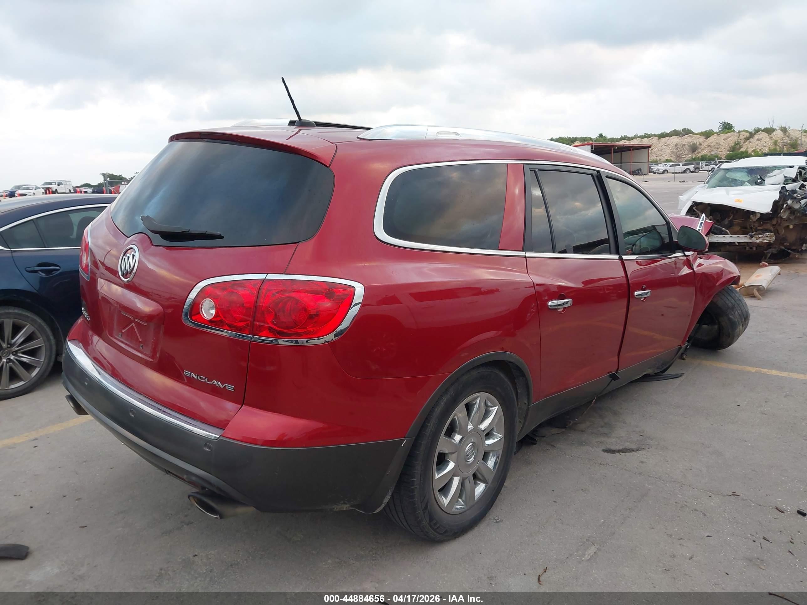 BUICK ENCLAVE image 4