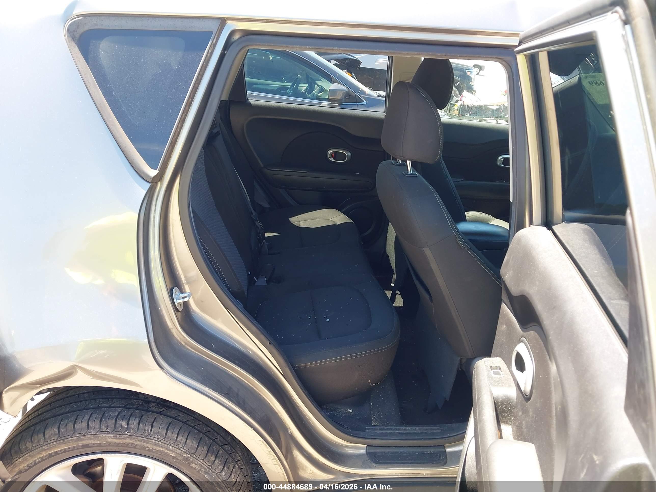 KIA SOUL image 8