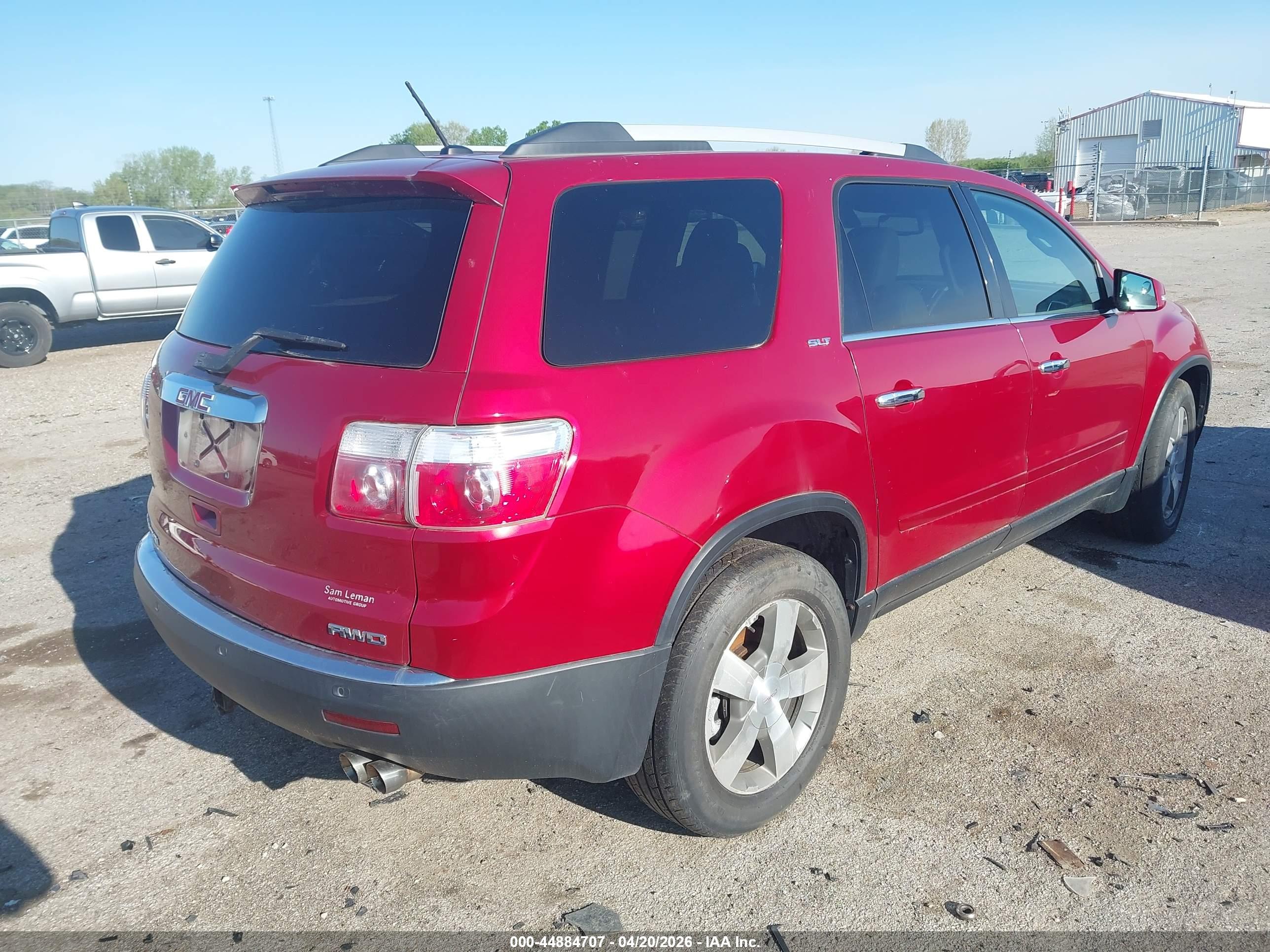 GMC ACADIA image 4