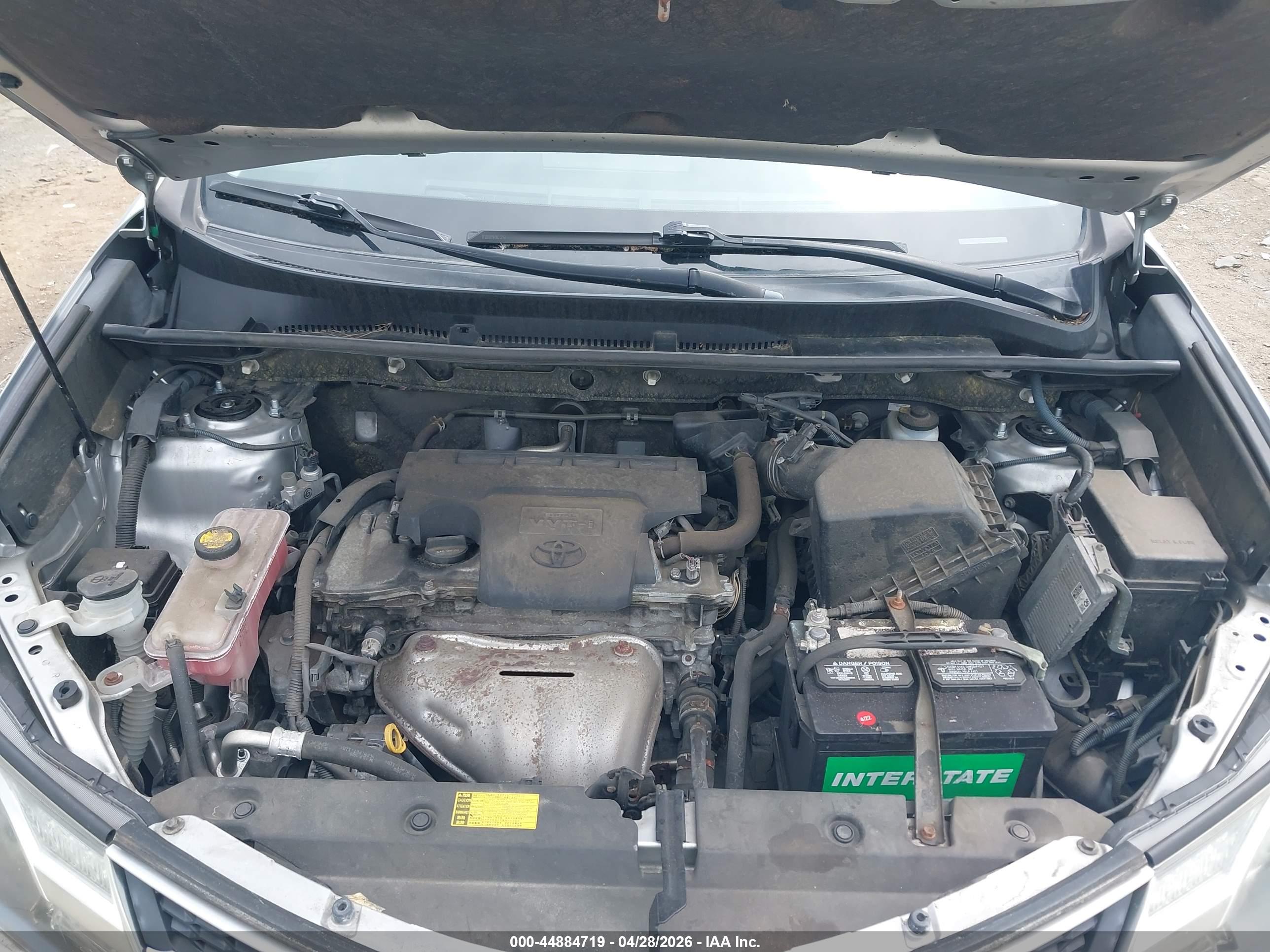 TOYOTA RAV4 image 10