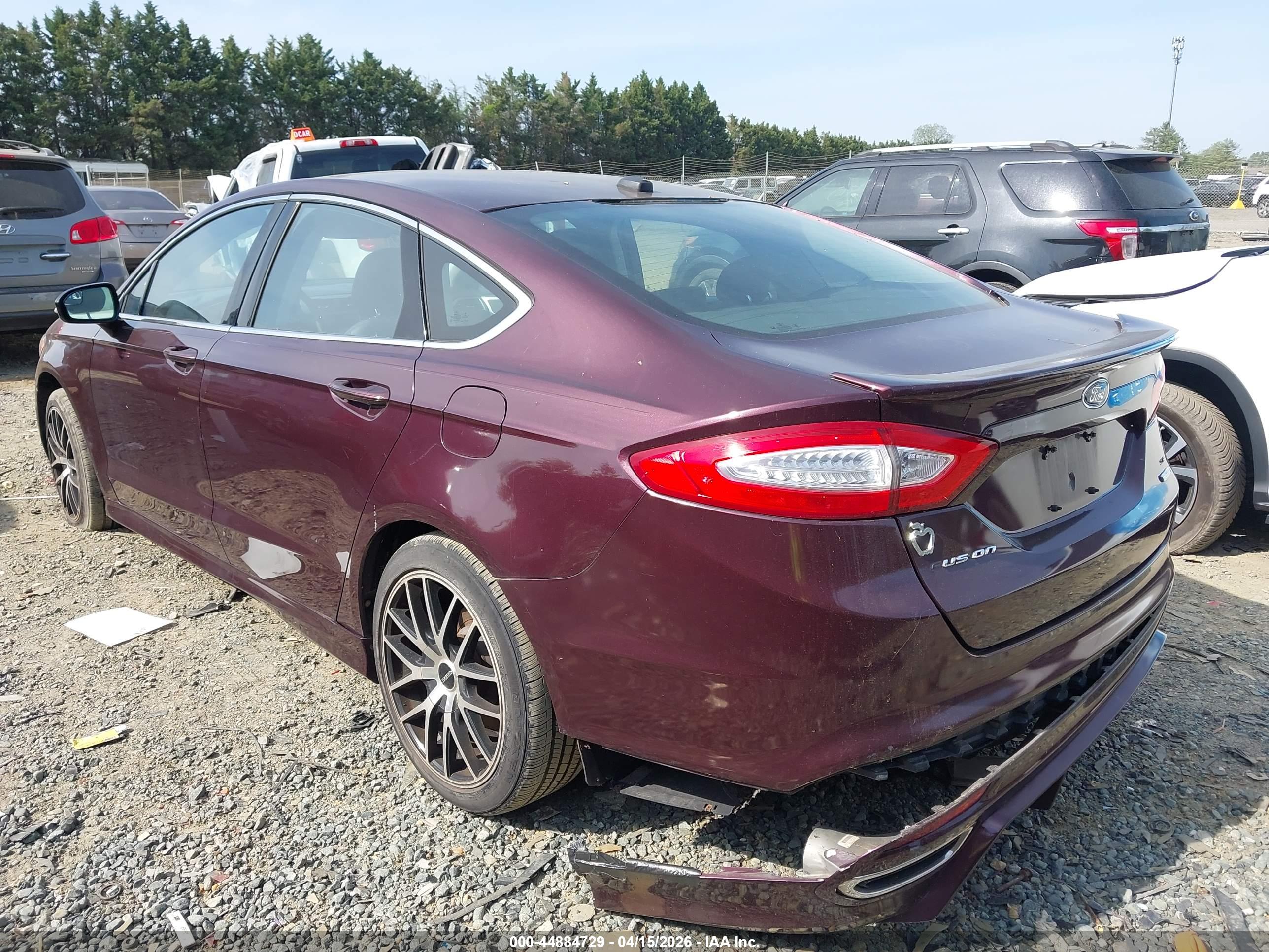 FORD FUSION image 3