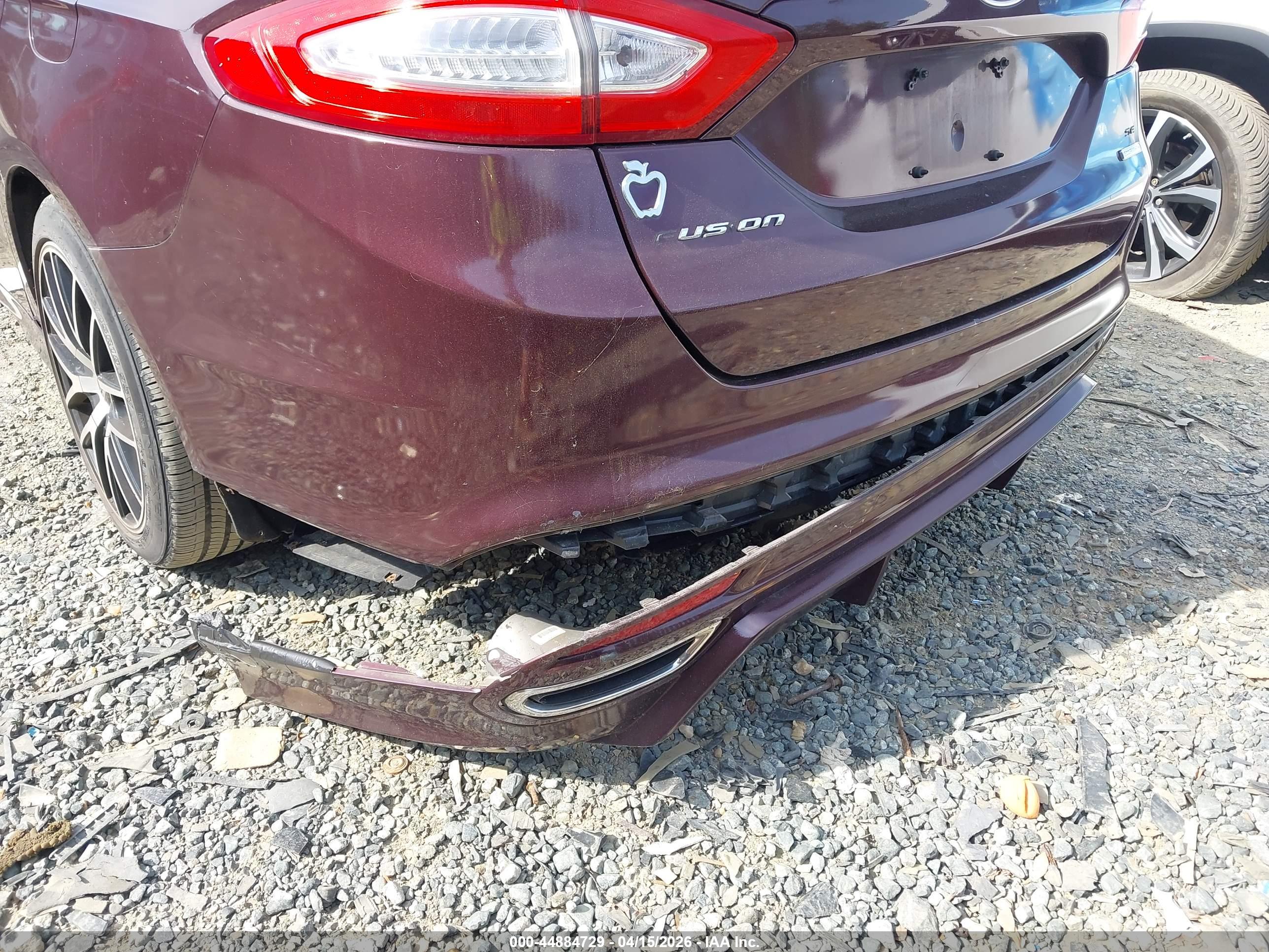 FORD FUSION image 6