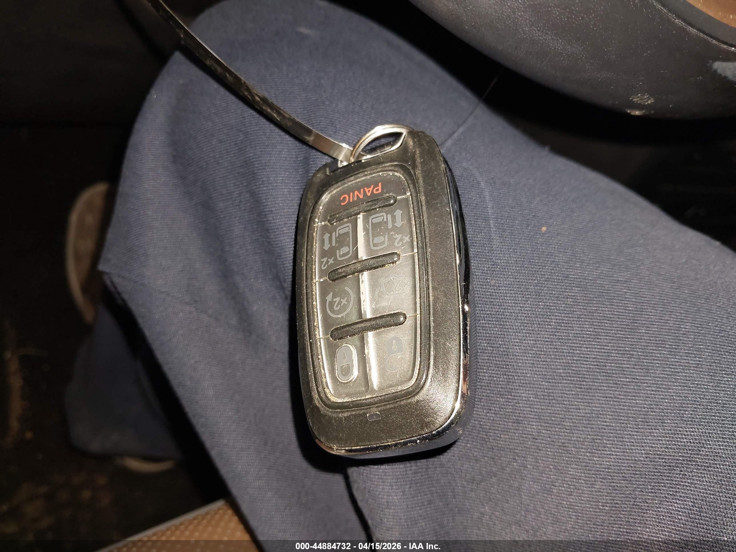 CHRYSLER PACIFICA image 11