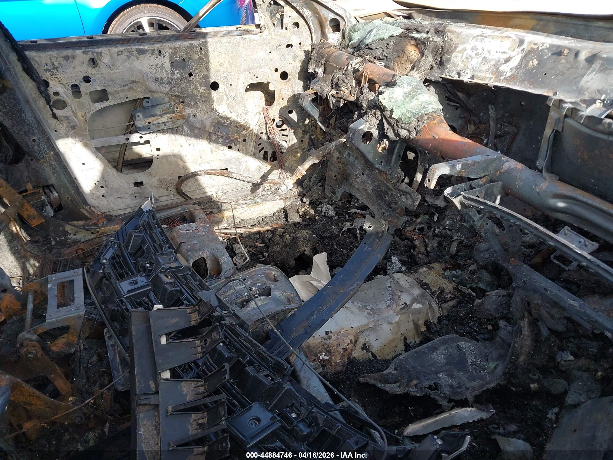 FORD TAURUS image 5