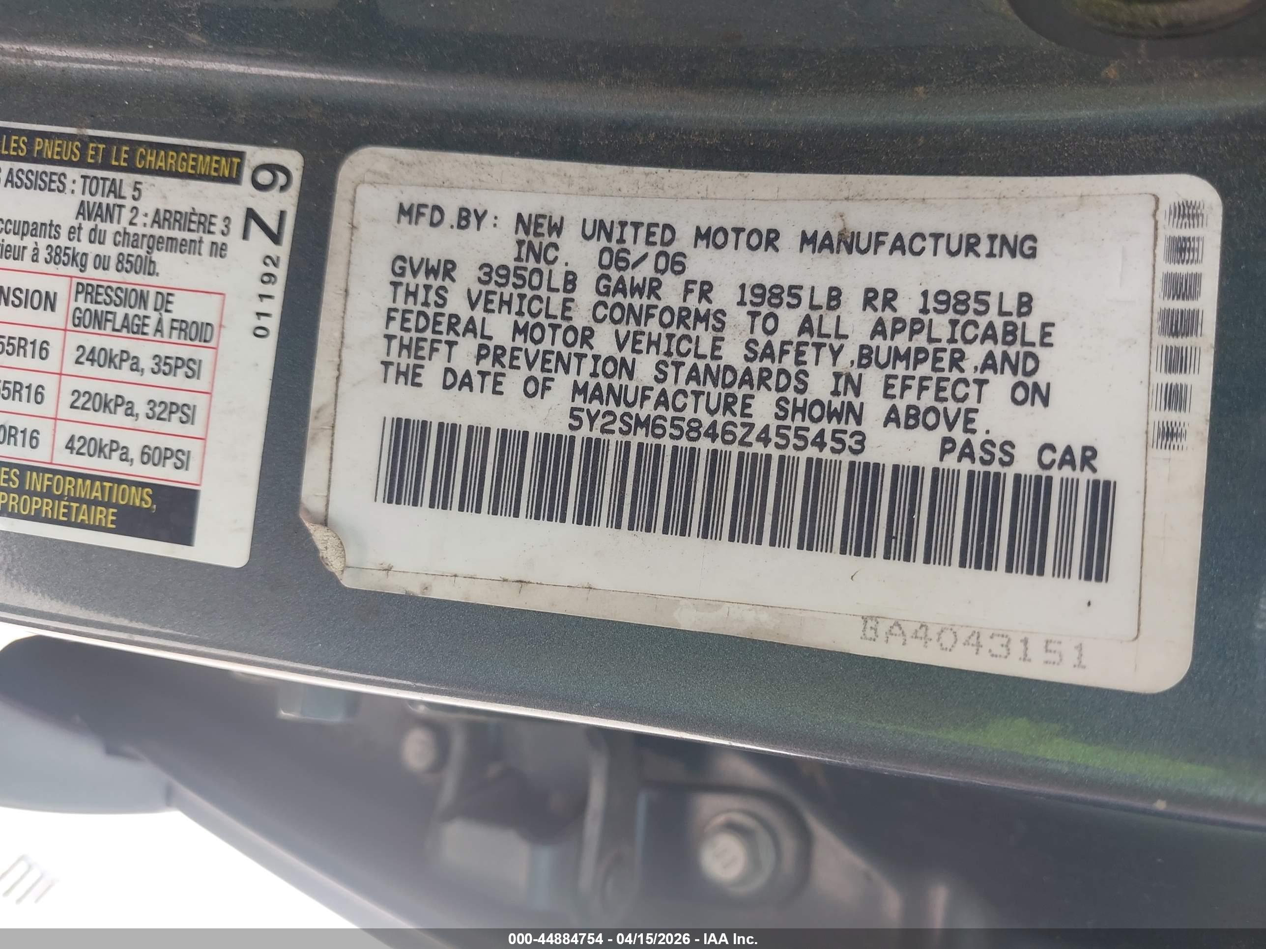 PONTIAC VIBE image 9
