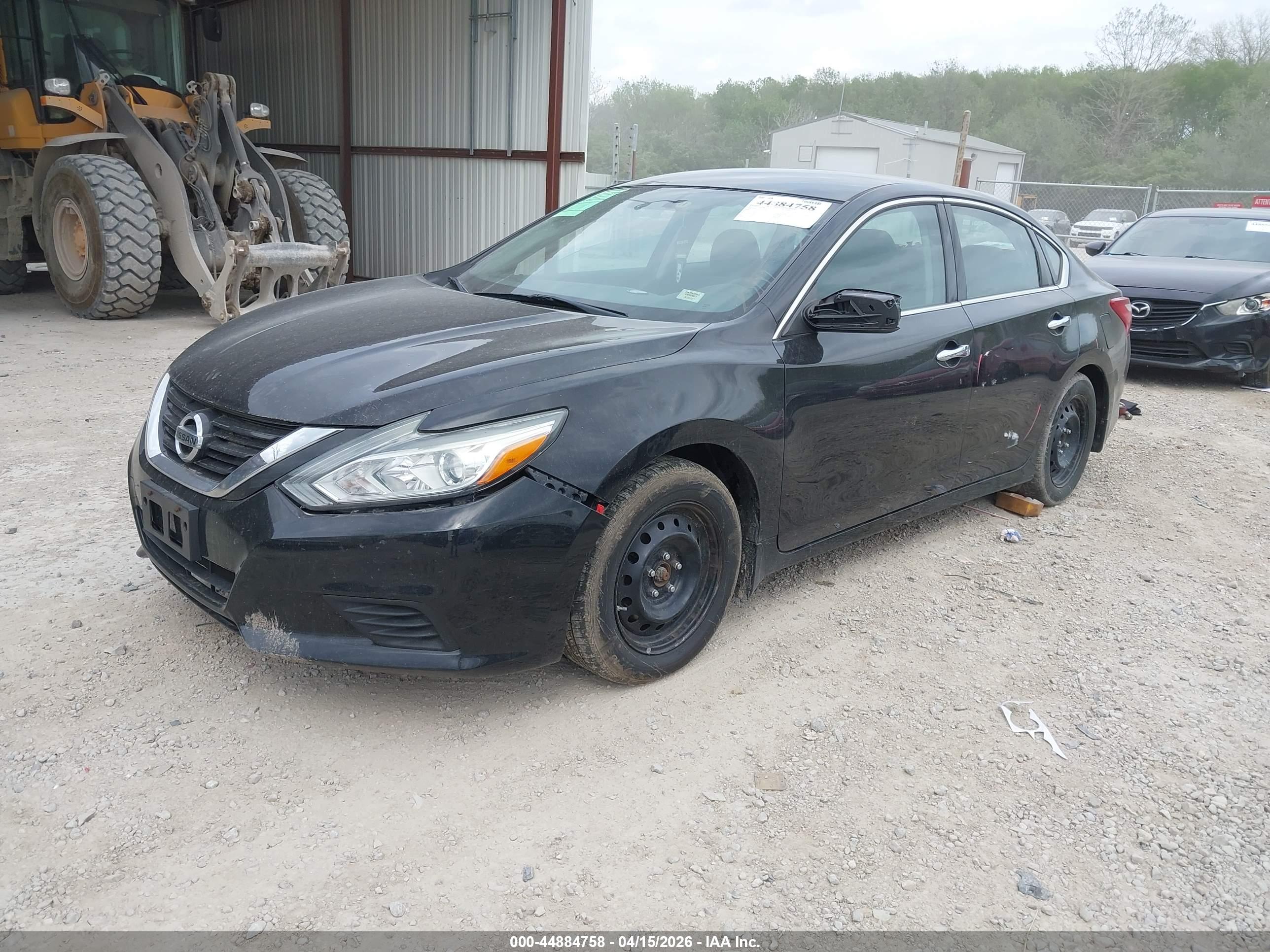 NISSAN ALTIMA image 2