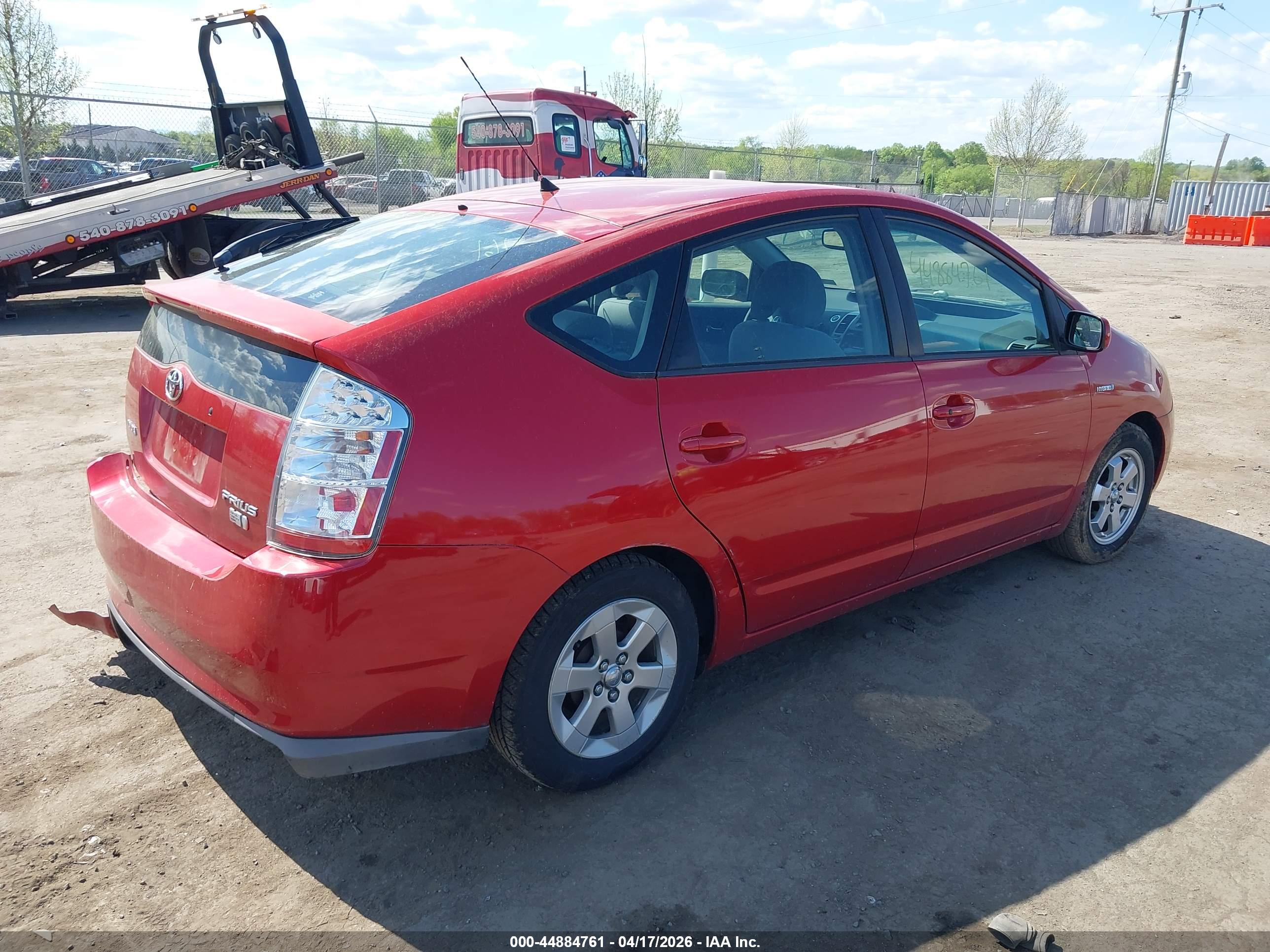 TOYOTA PRIUS image 4