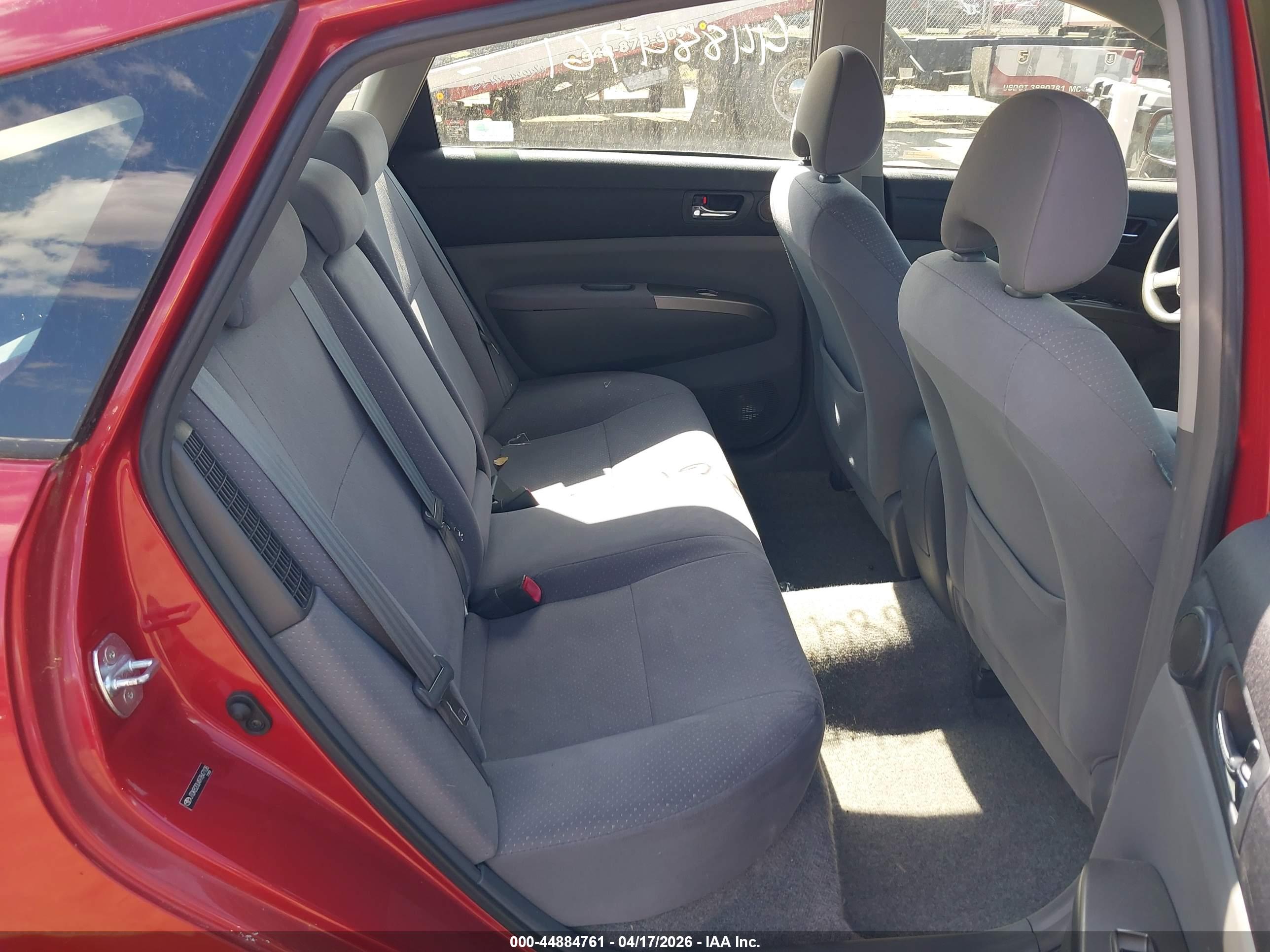TOYOTA PRIUS image 8