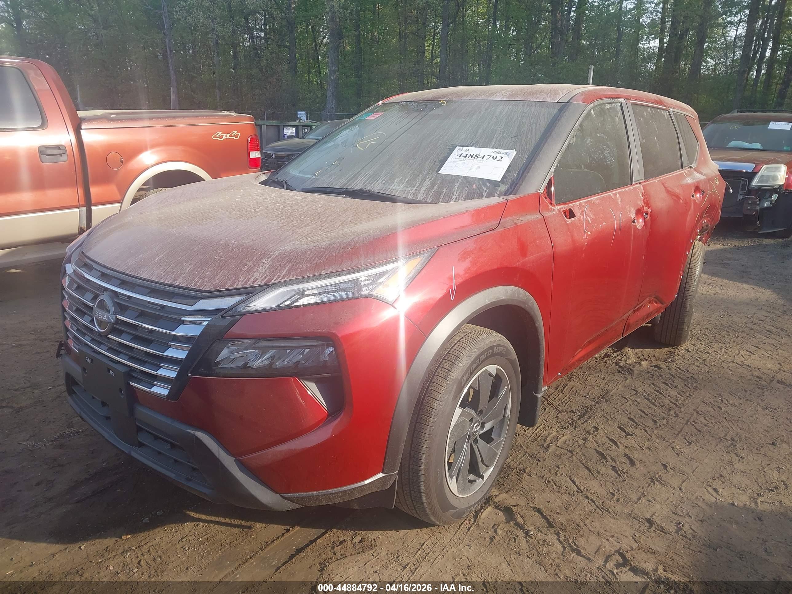 NISSAN ROGUE image 2