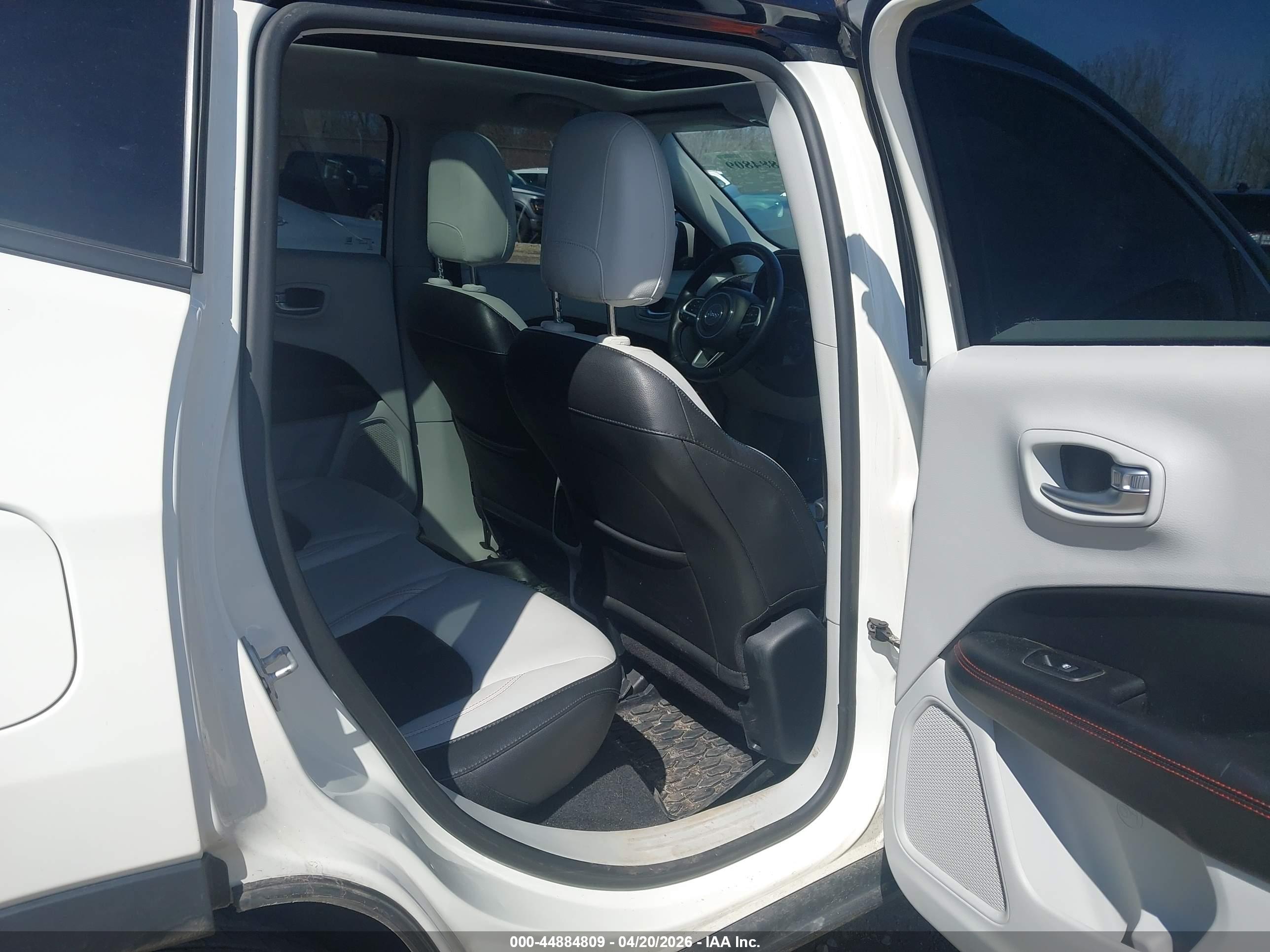 JEEP COMPASS image 8
