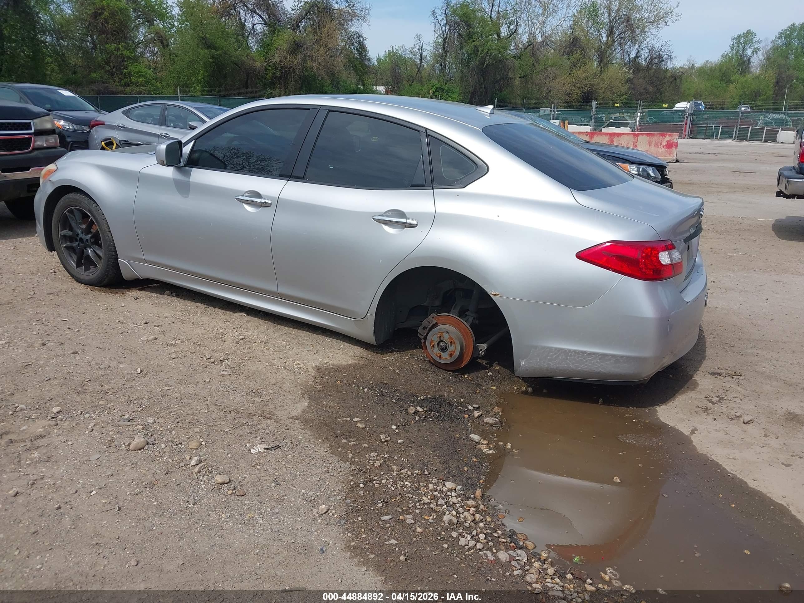INFINITI M37X image 3