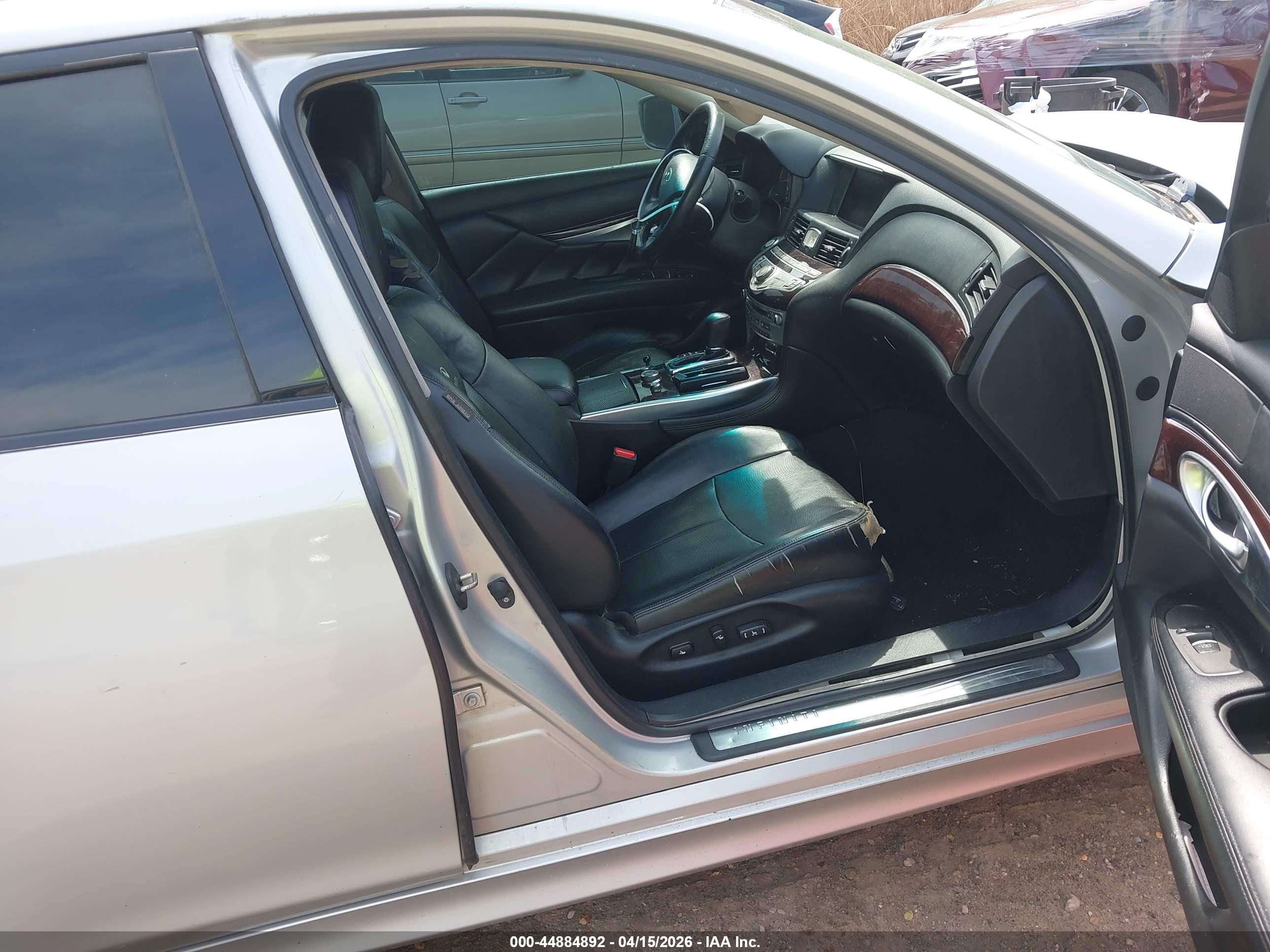 INFINITI M37X image 5