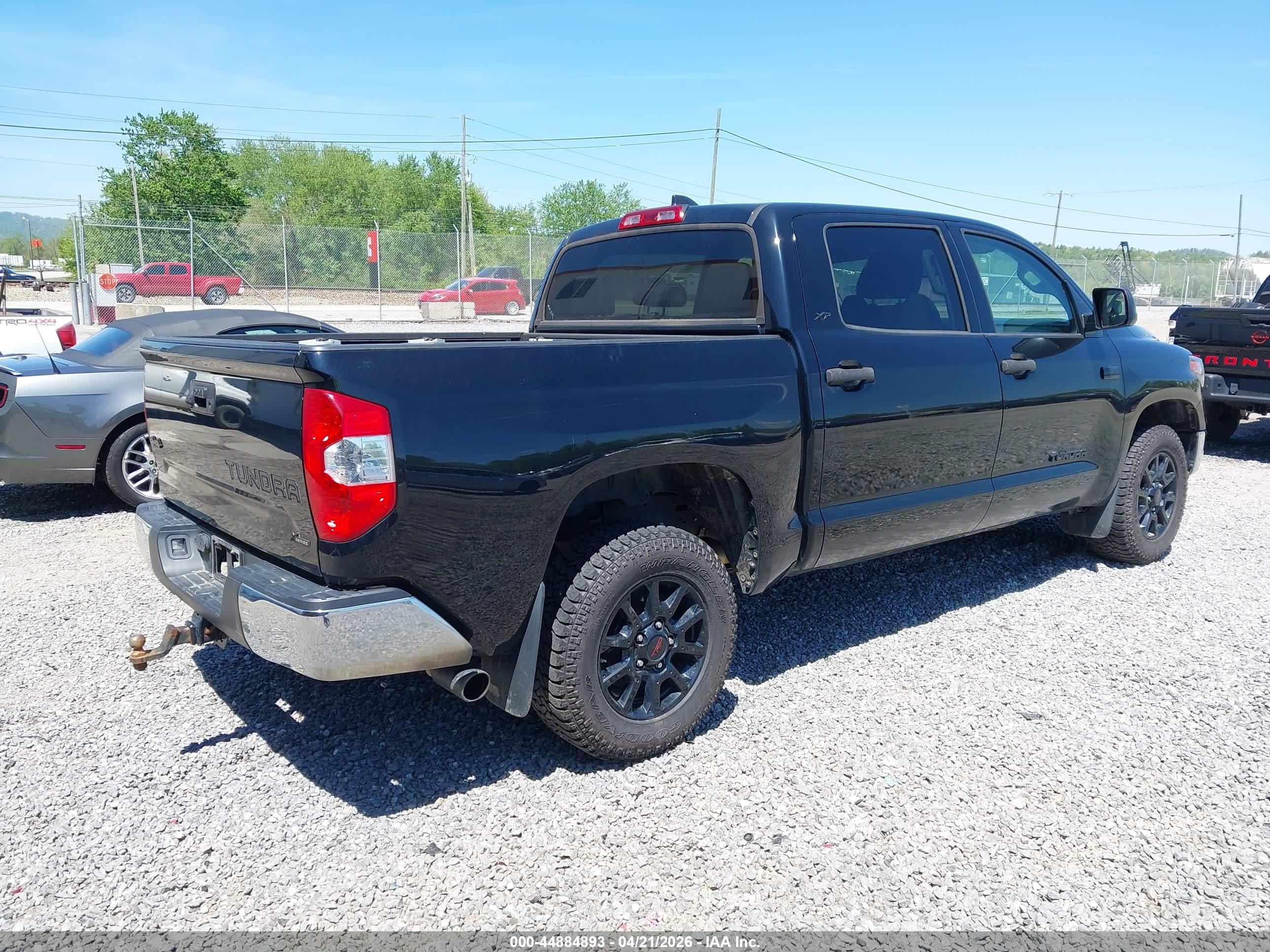 TOYOTA TUNDRA image 4