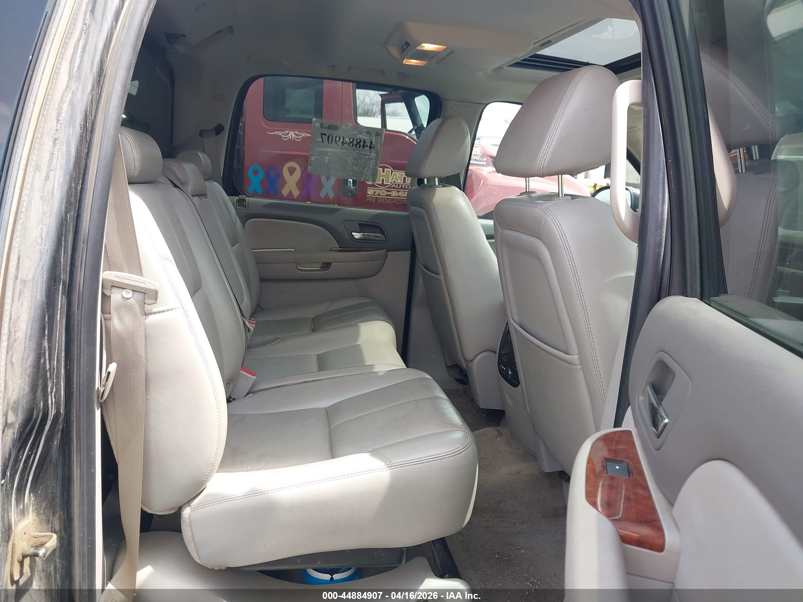 CHEVROLET AVALANCHE image 8