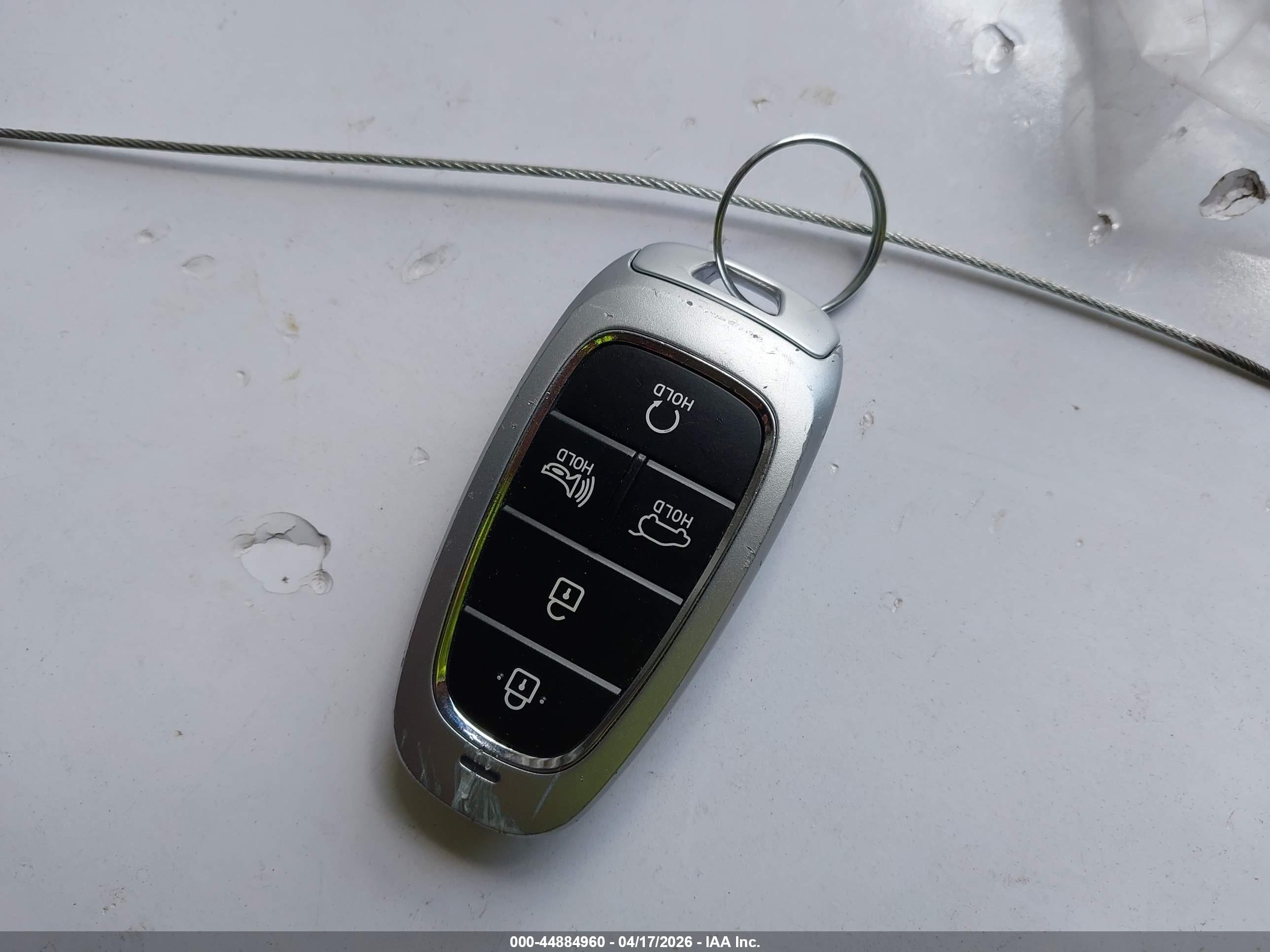 HYUNDAI TUCSON image 11