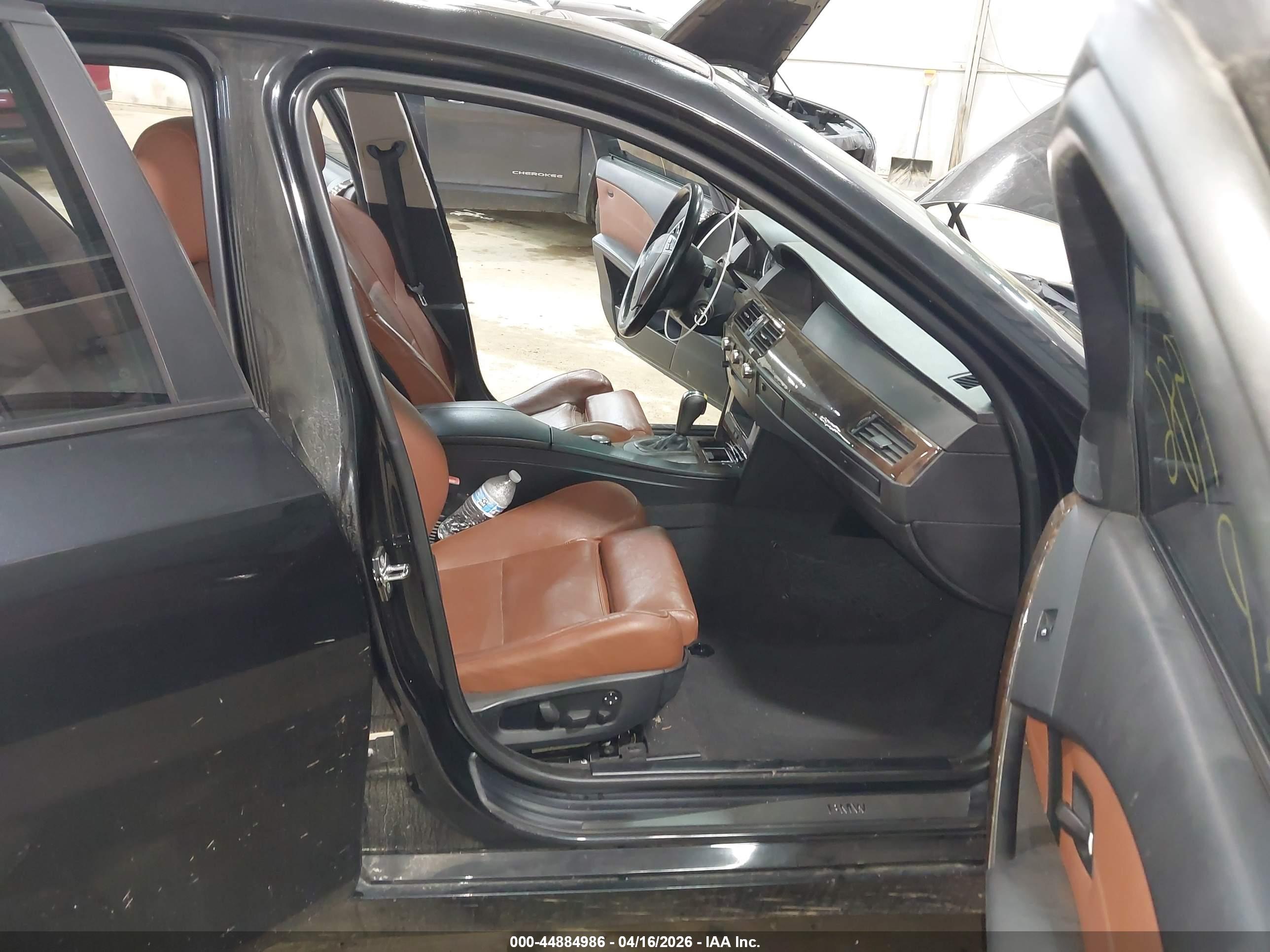 BMW 545I image 5