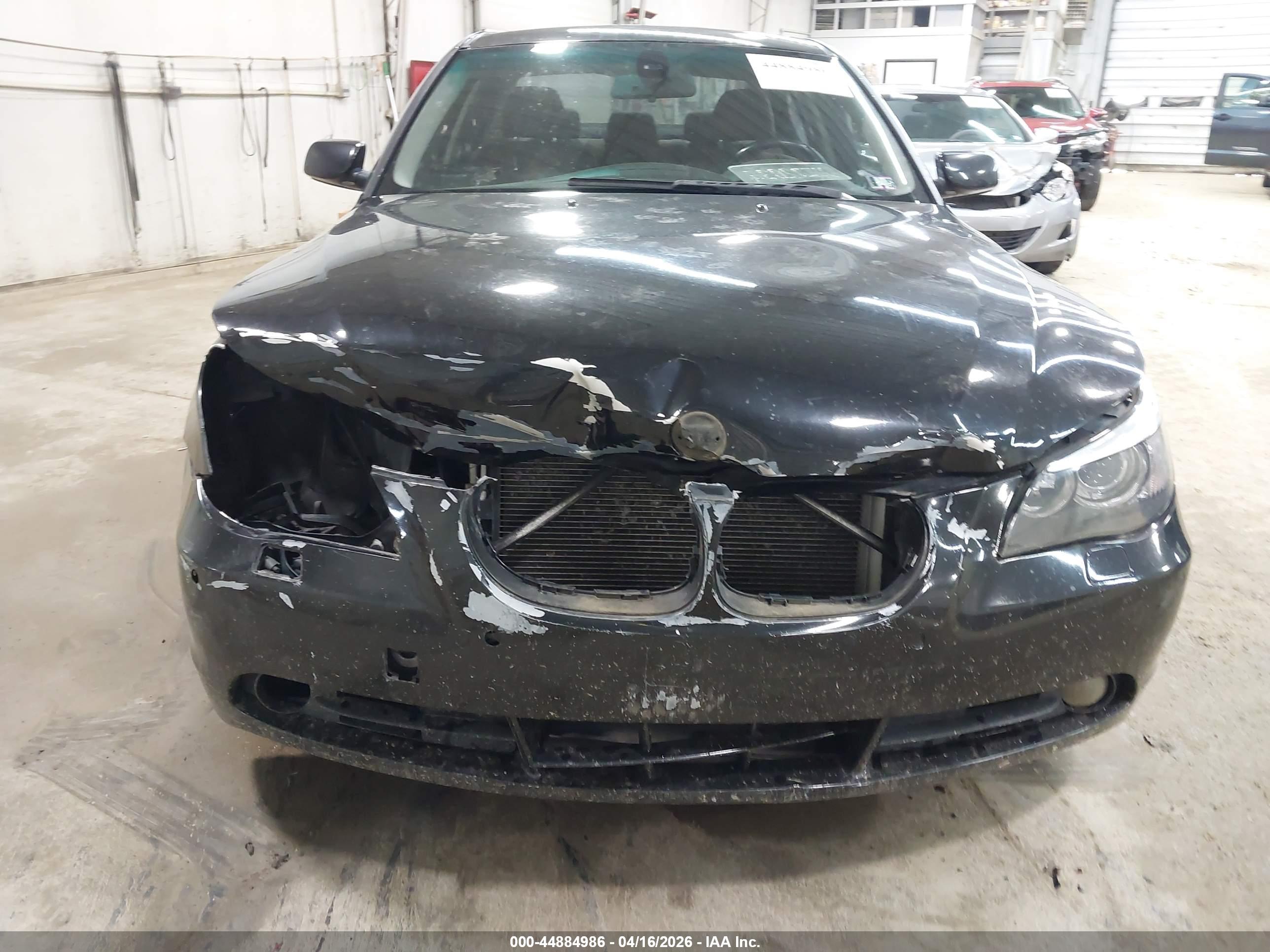 BMW 545I image 6