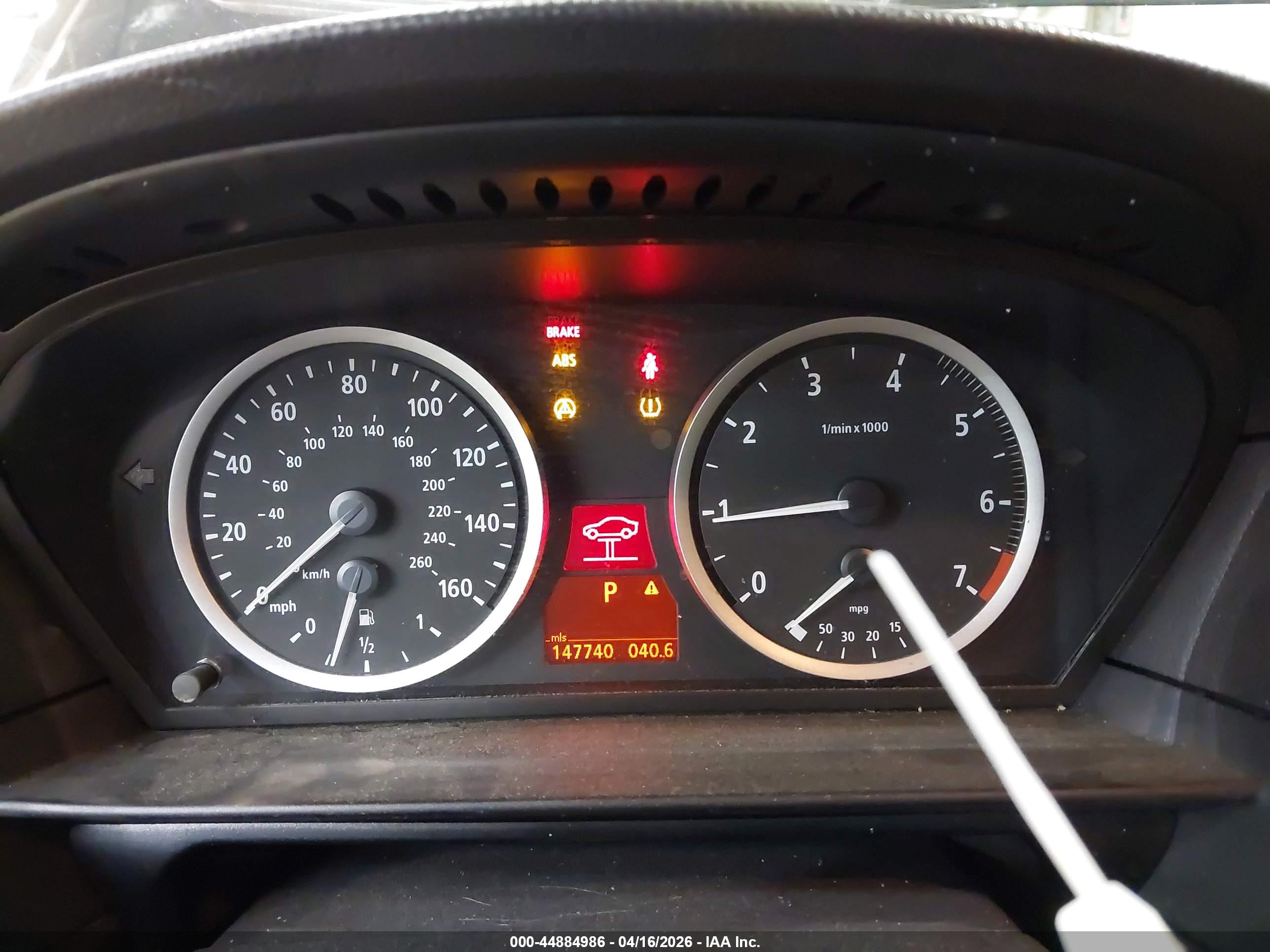 BMW 545I image 7