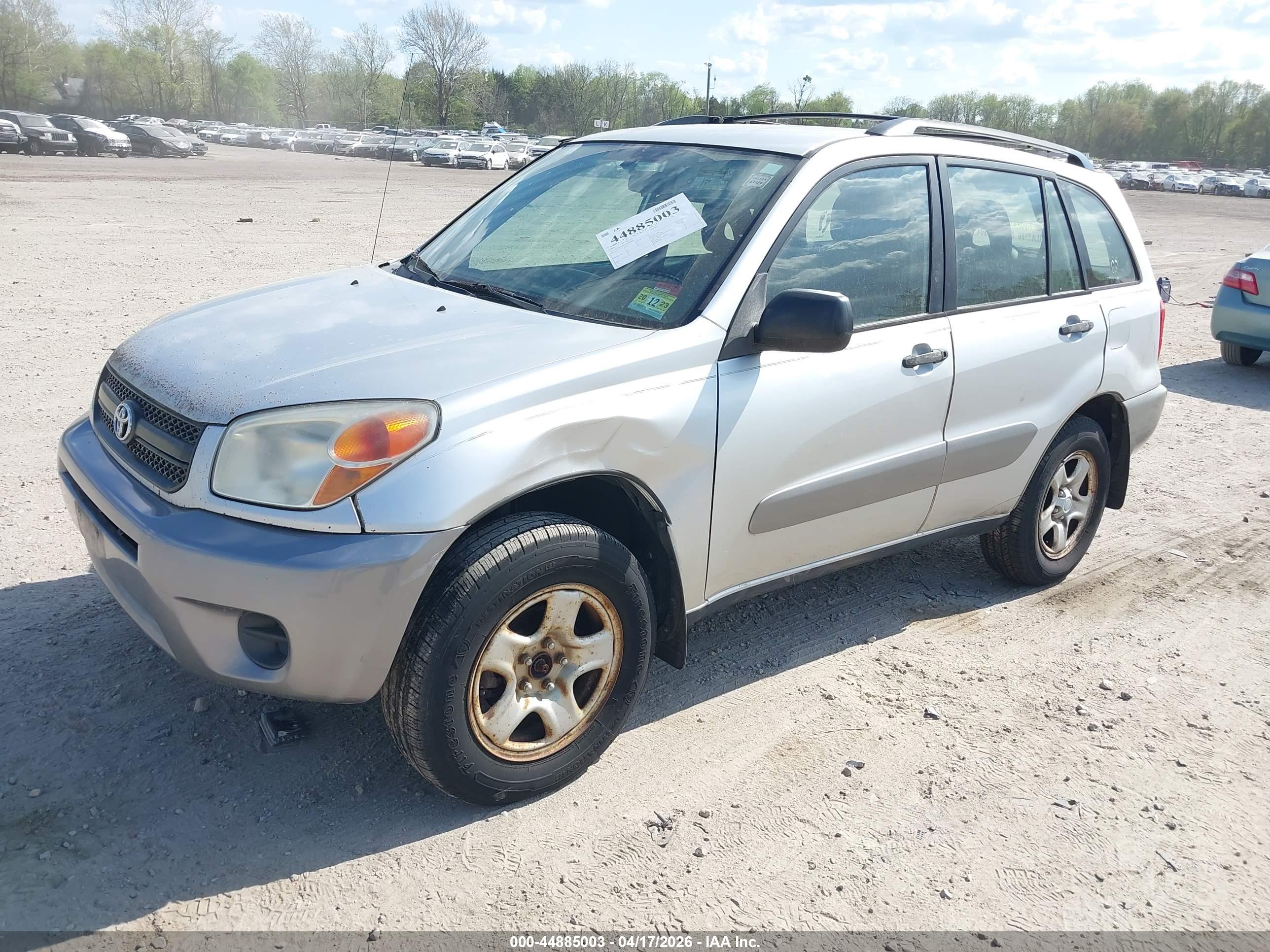 TOYOTA RAV4 image 2