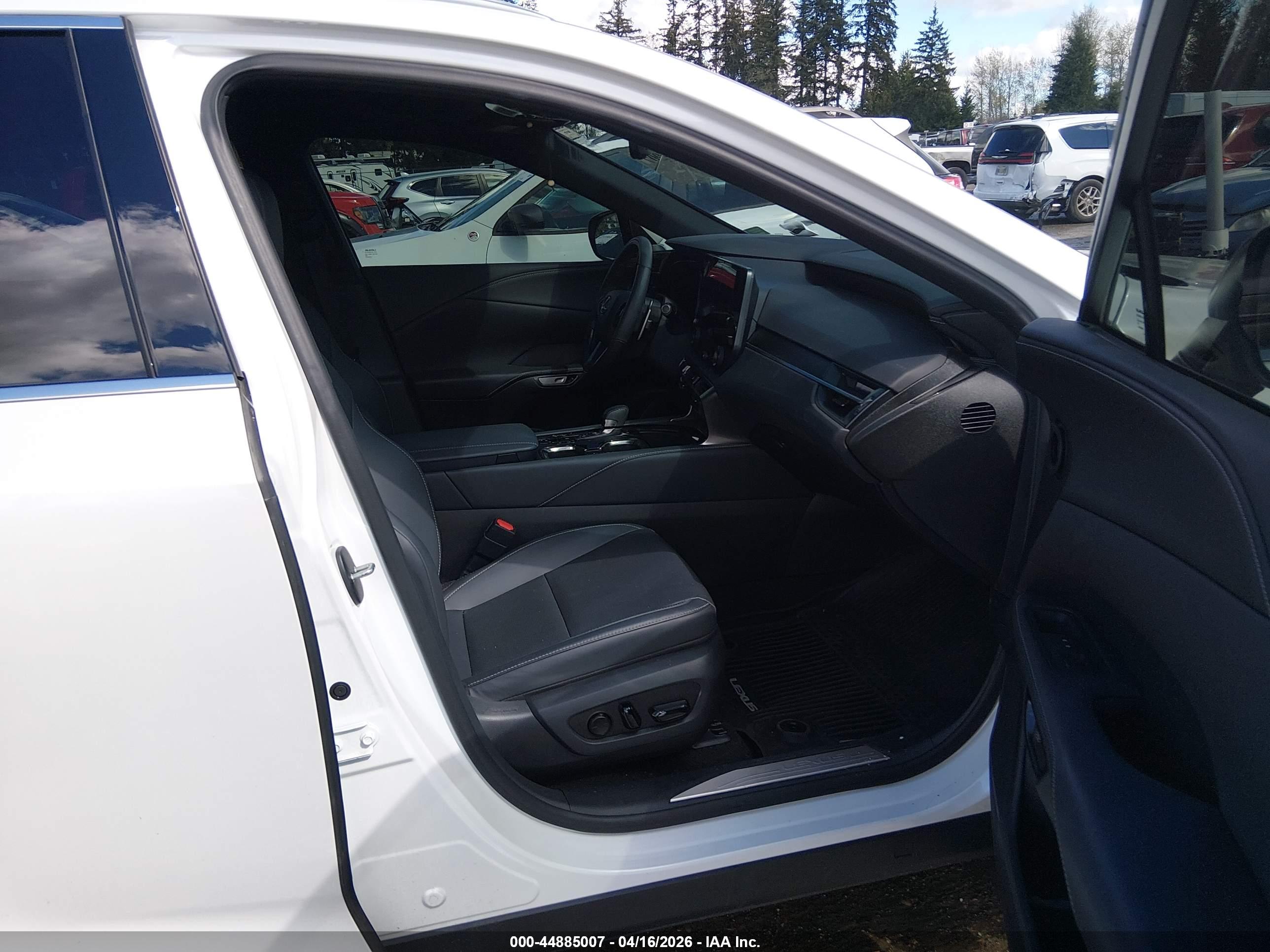 LEXUS RX image 5