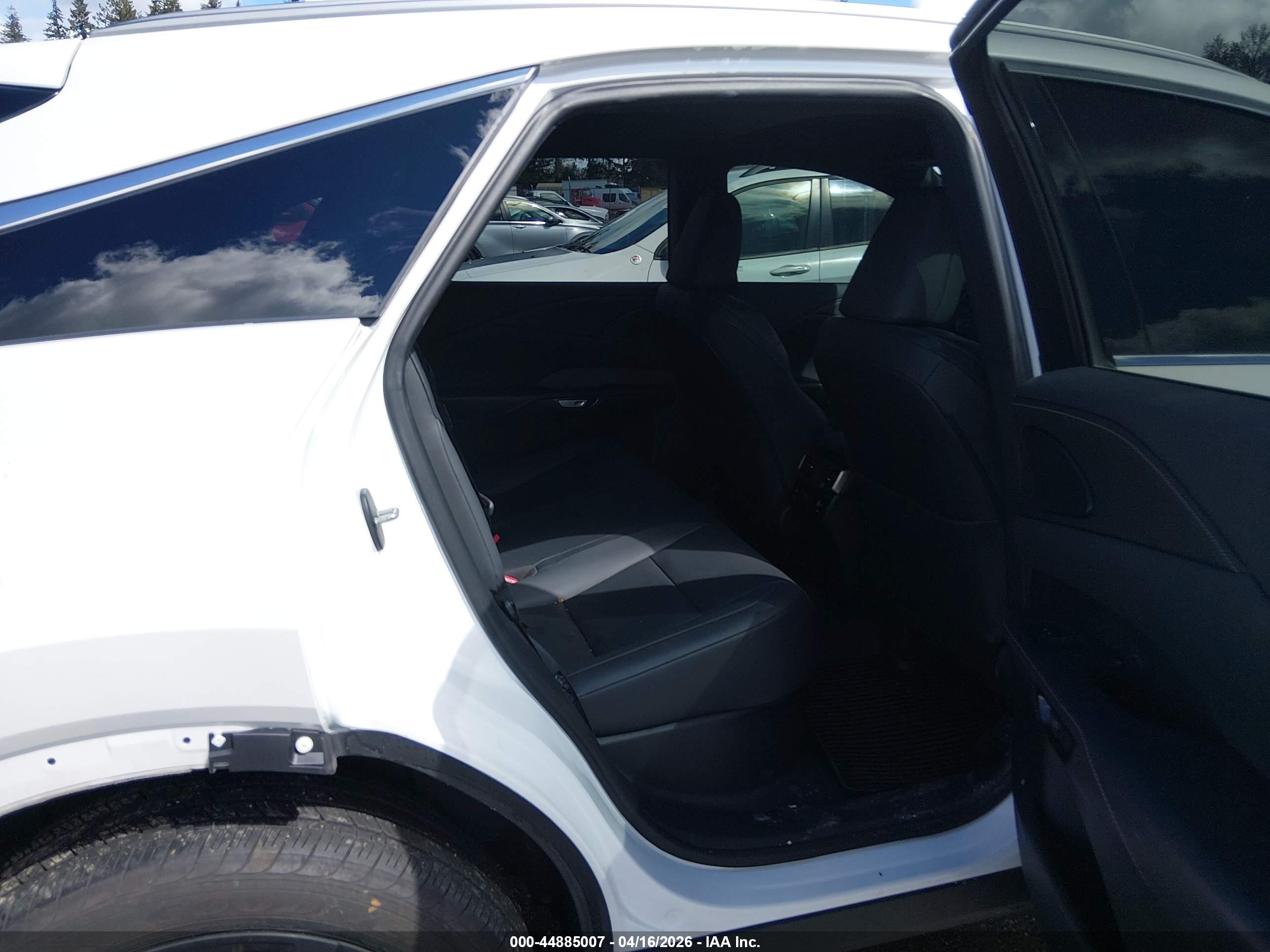 LEXUS RX image 8