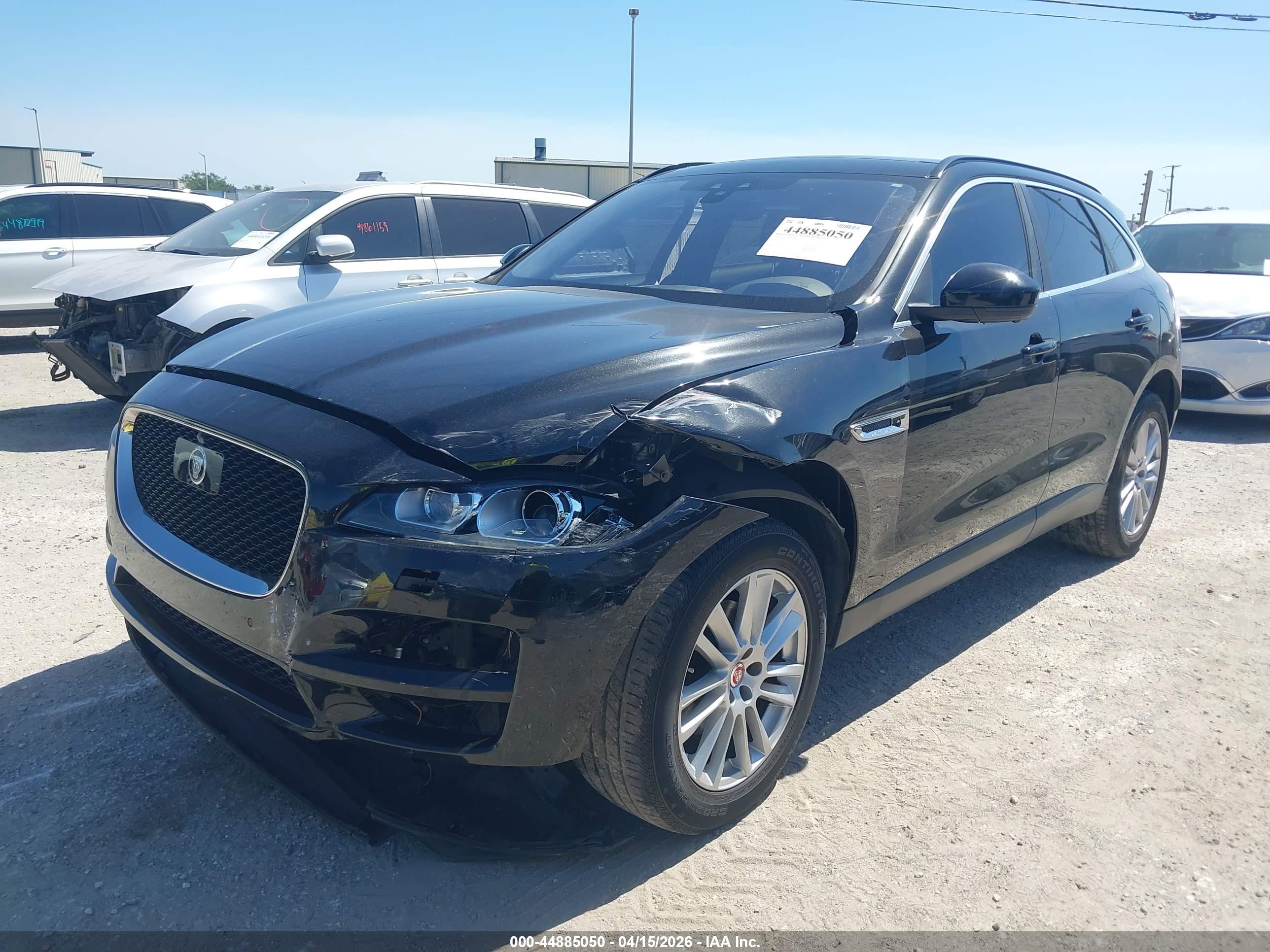JAGUAR F-PACE image 2