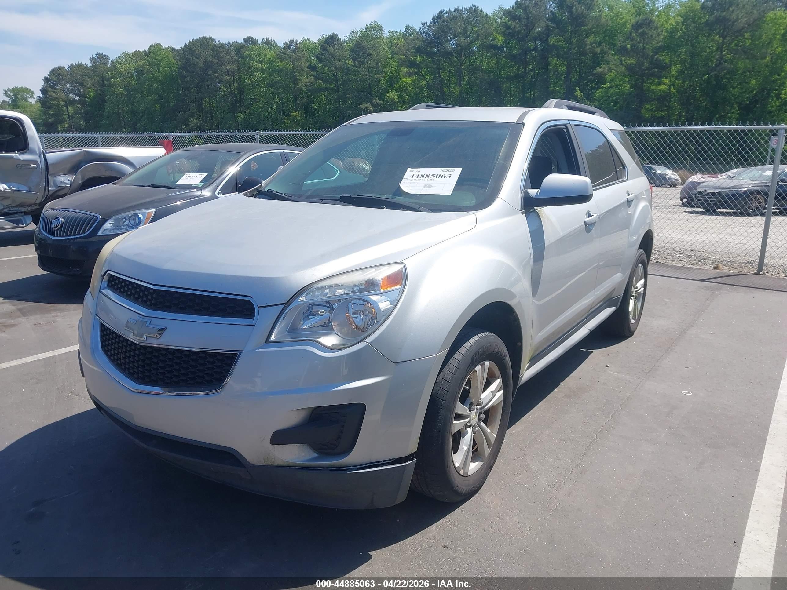 CHEVROLET EQUINOX image 2