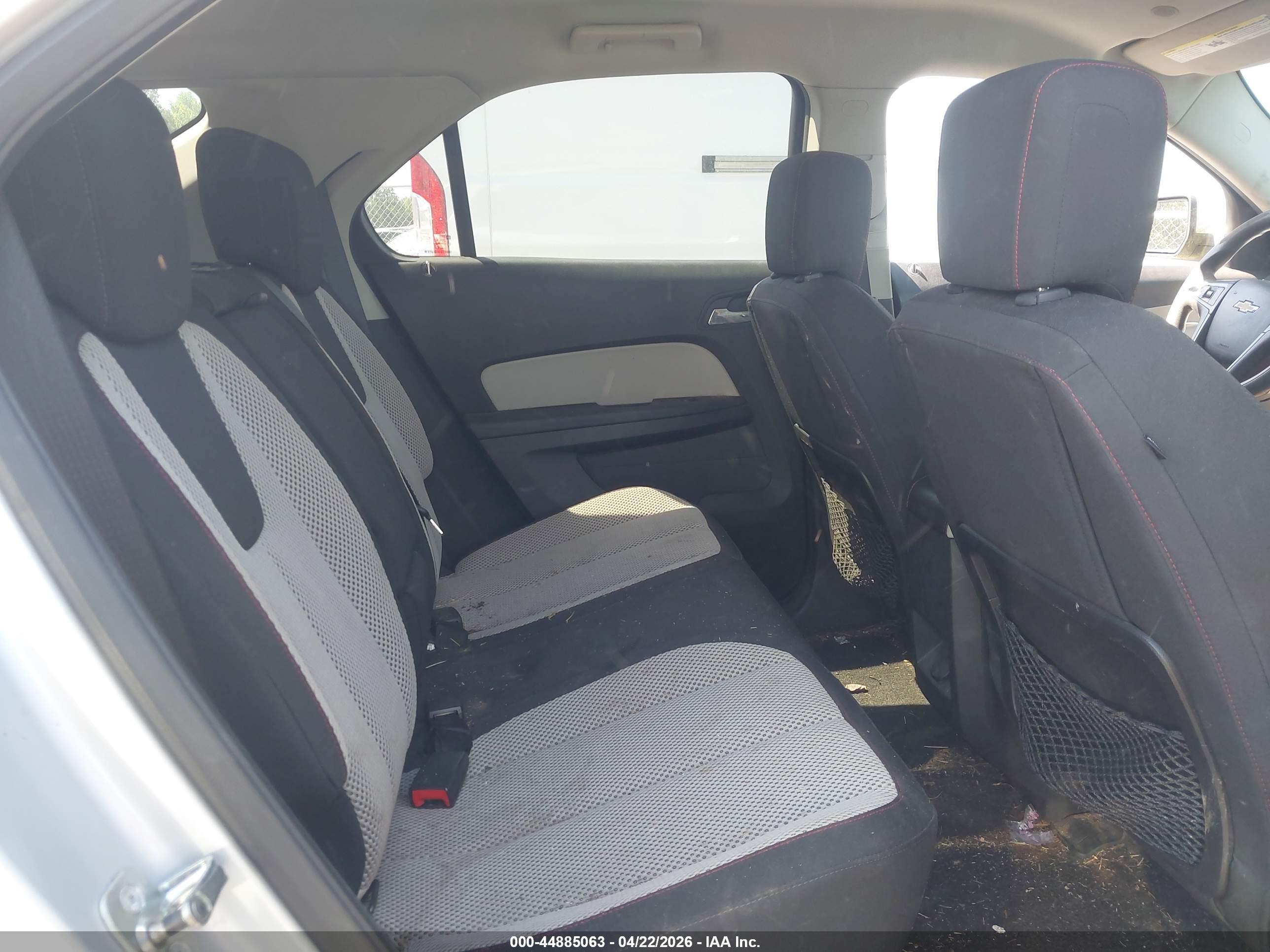 CHEVROLET EQUINOX image 8