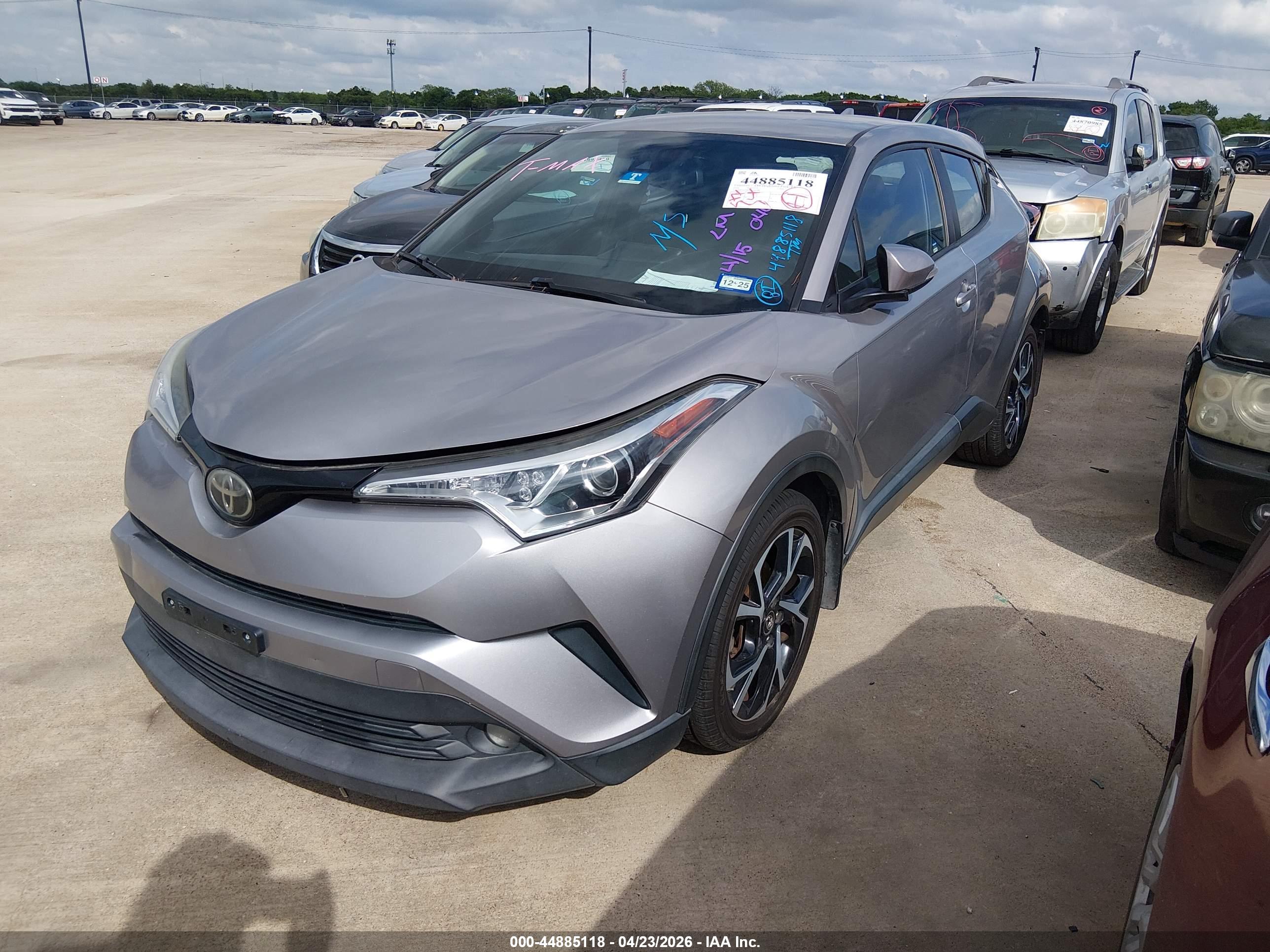TOYOTA C-HR image 2