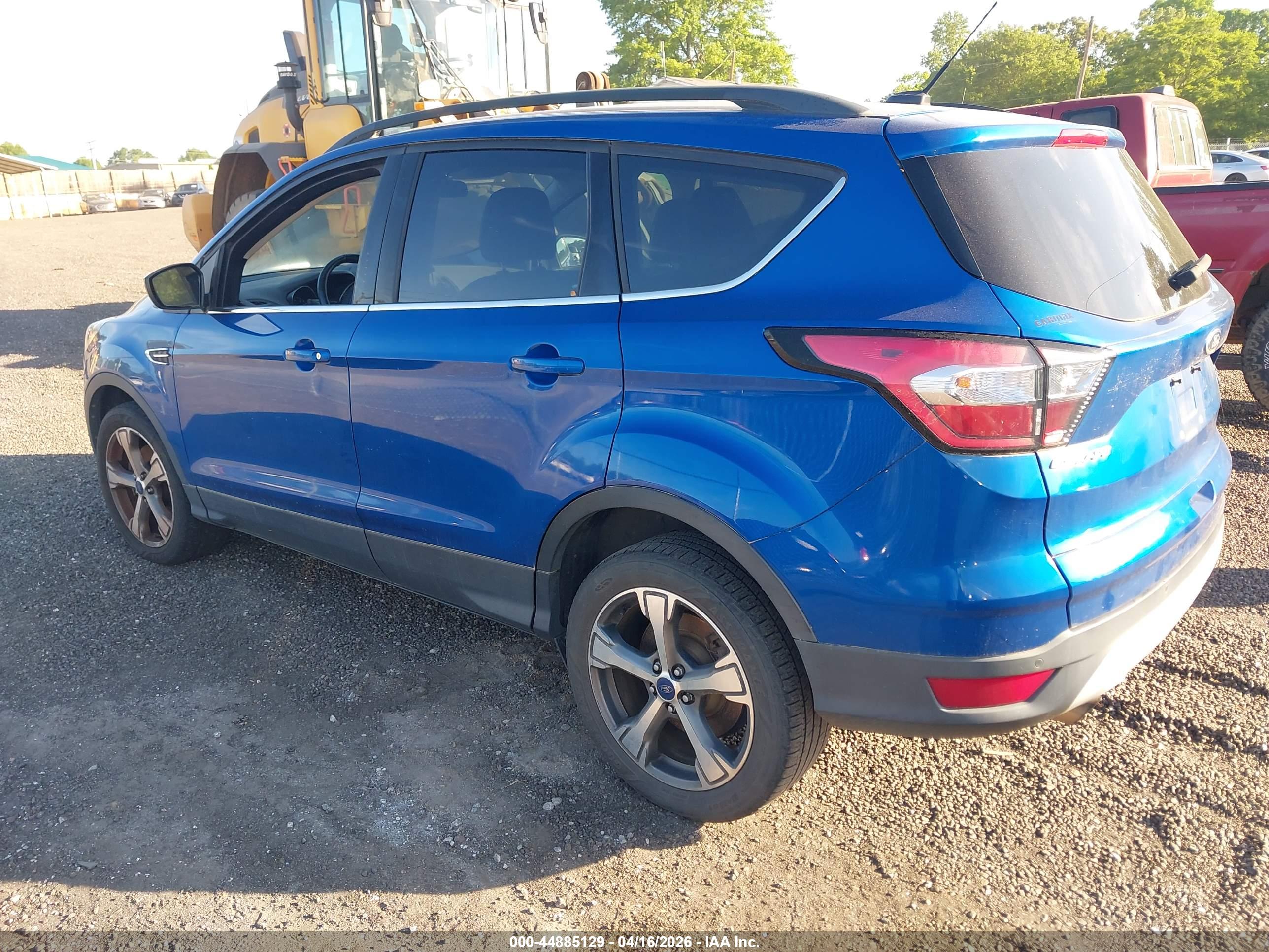 FORD ESCAPE image 3