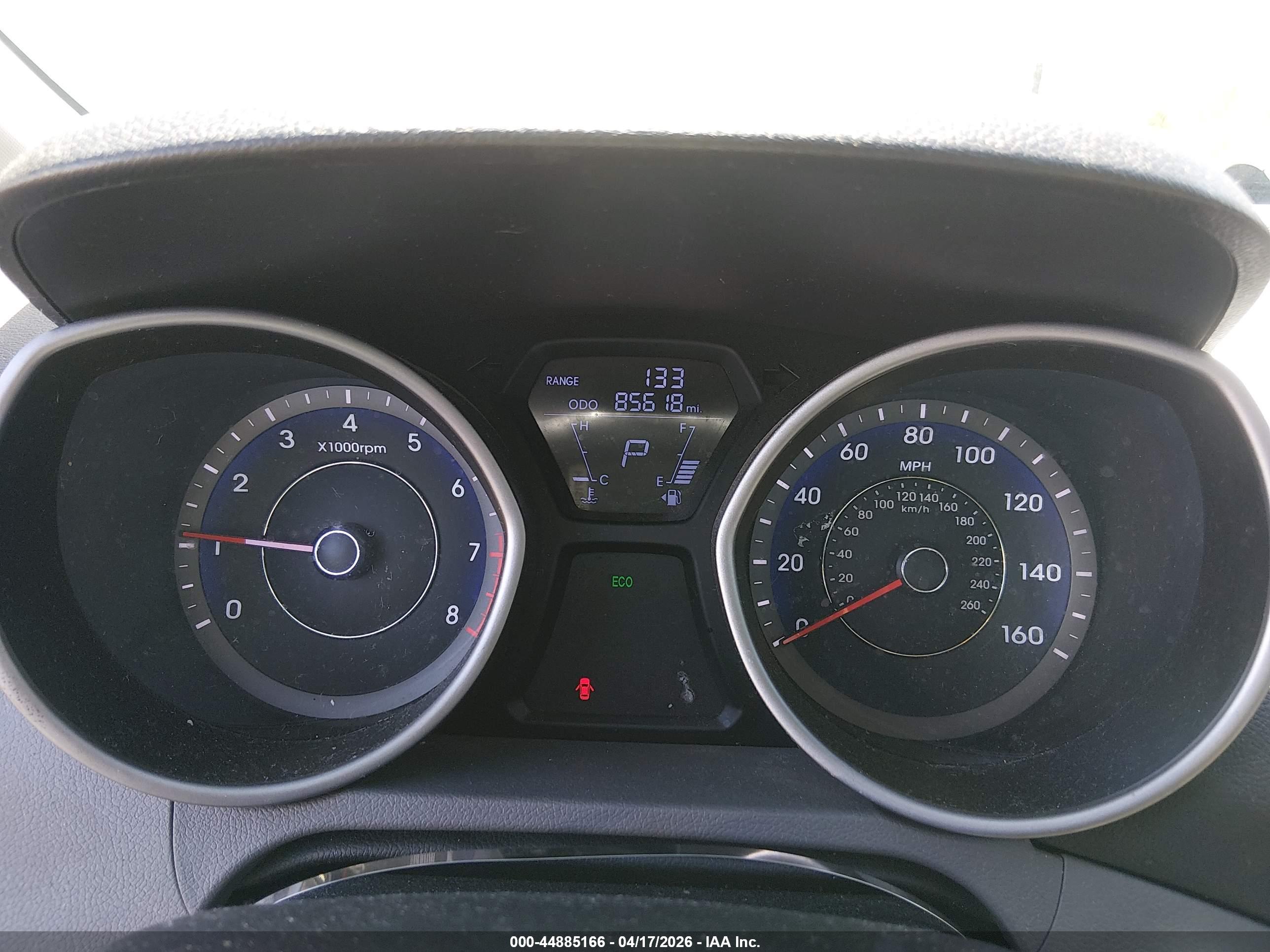 HYUNDAI ELANTRA image 7