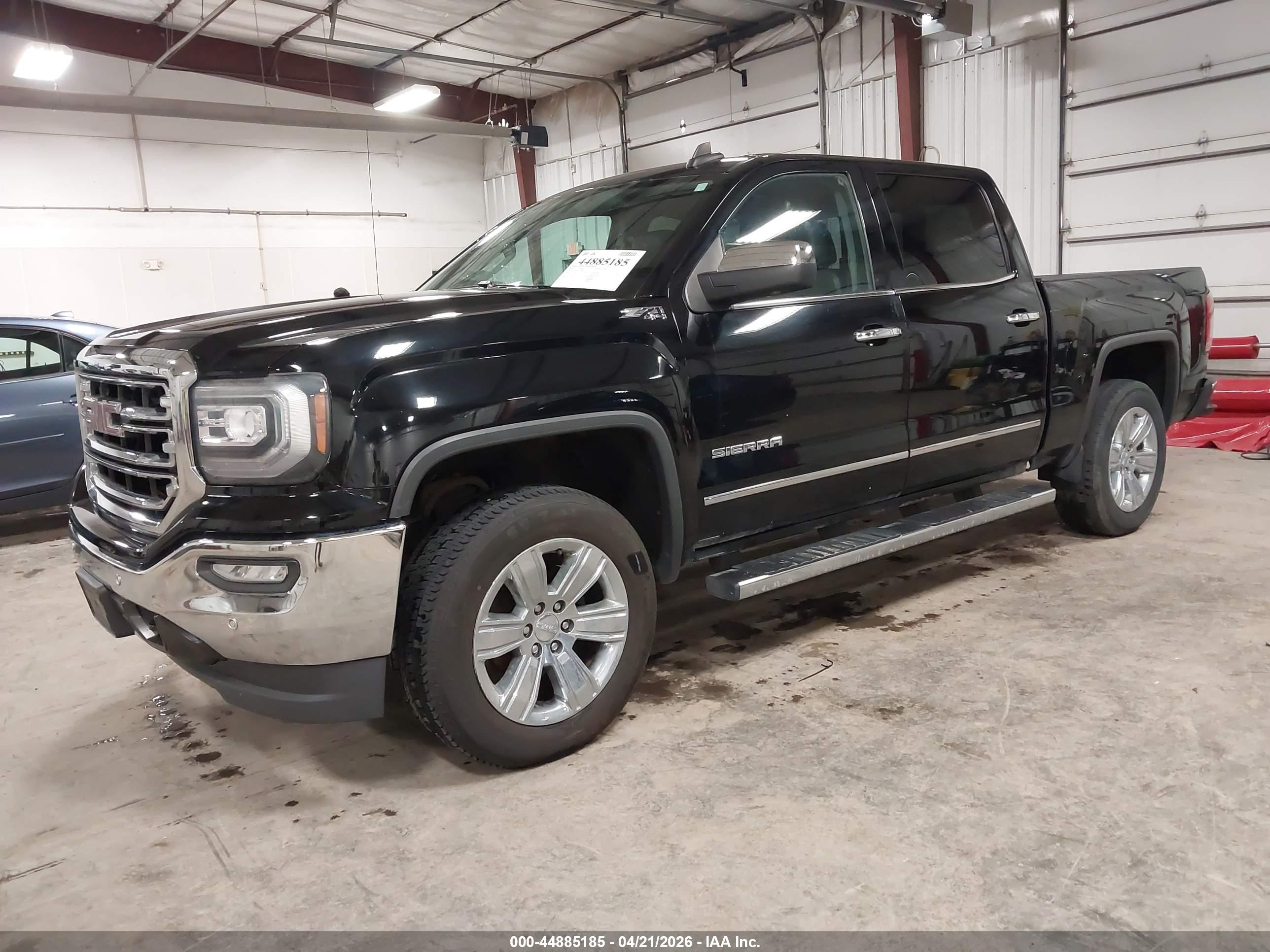 GMC SIERRA image 2