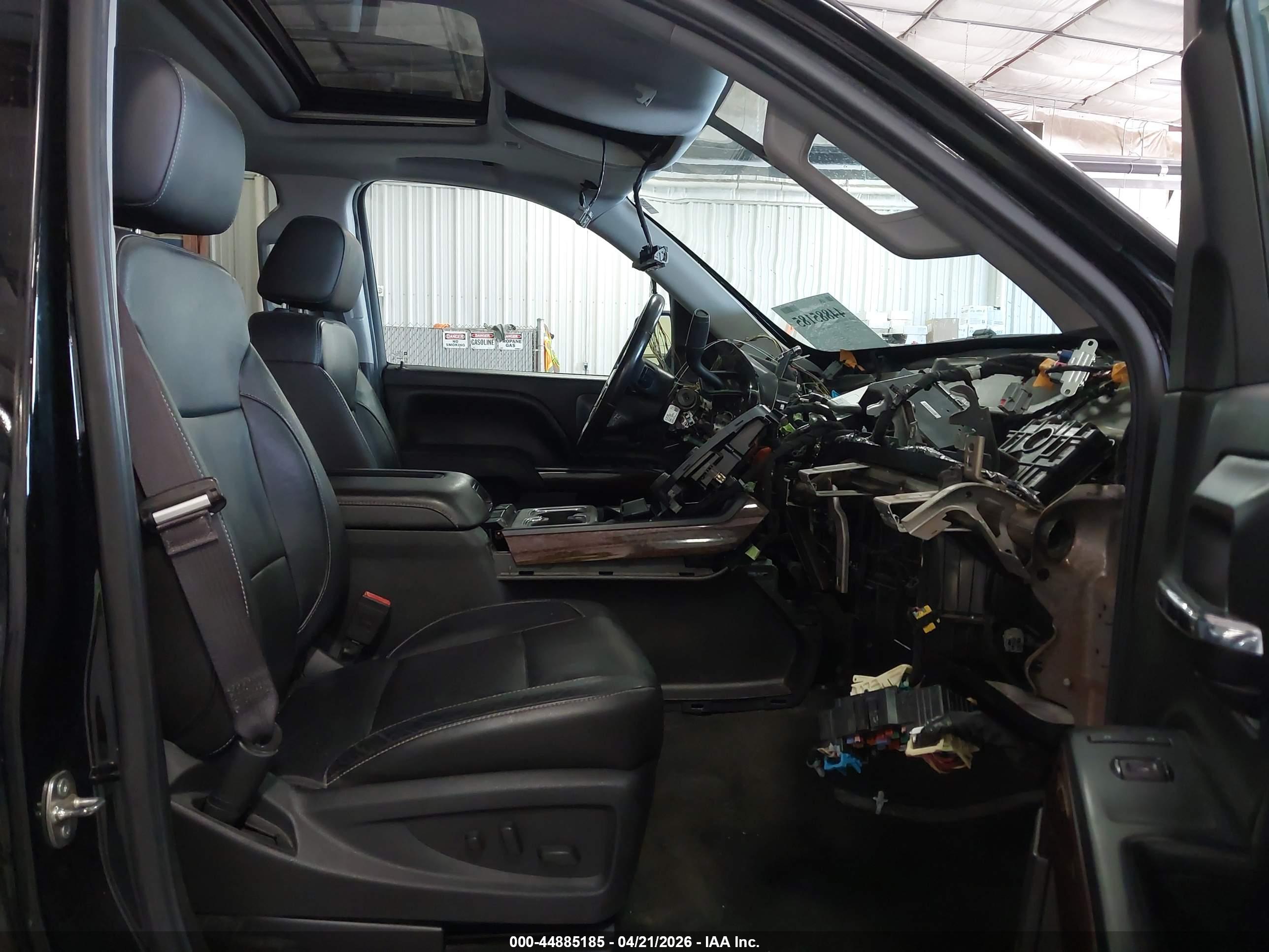 GMC SIERRA image 5