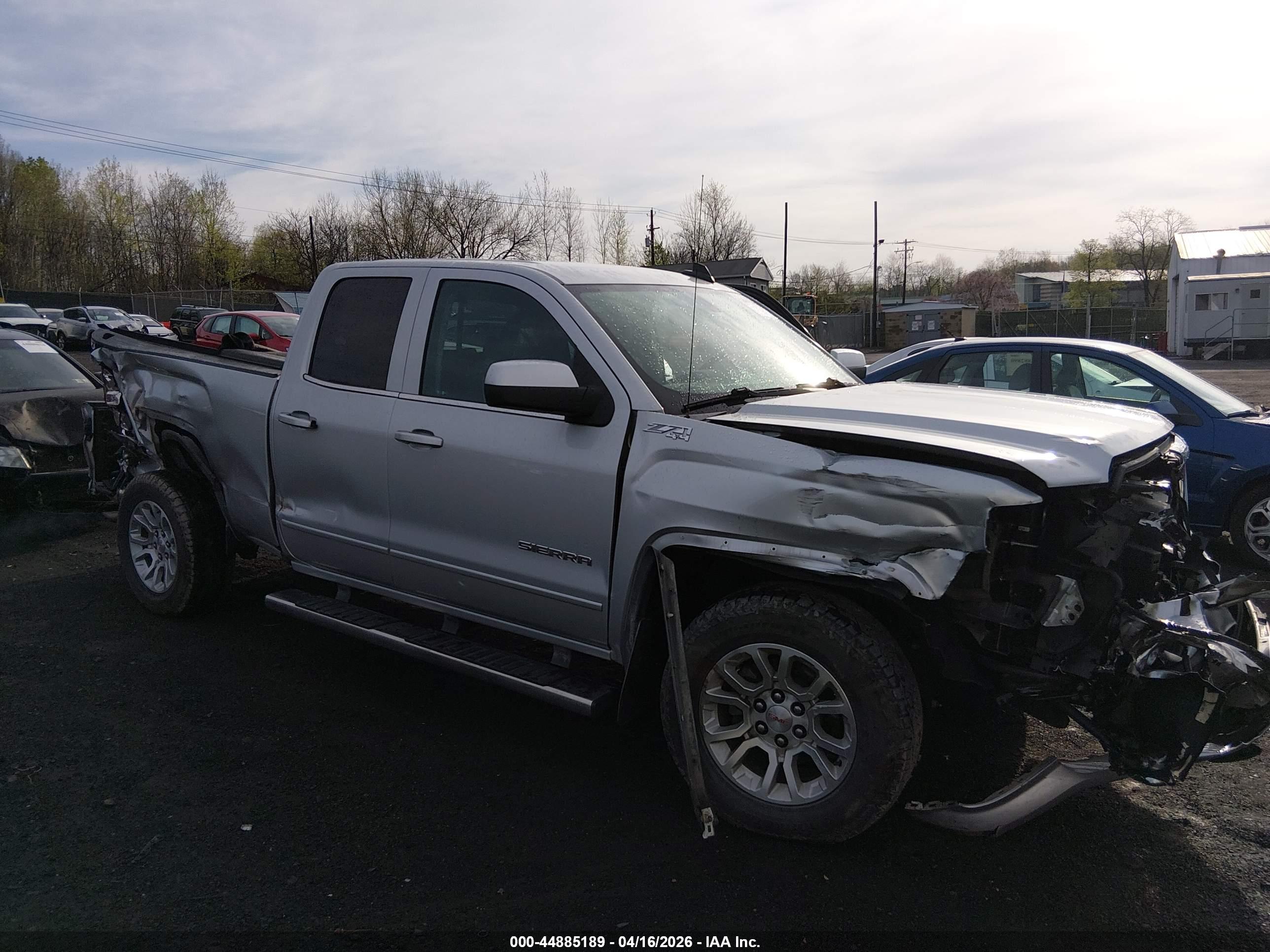 GMC SIERRA image 6