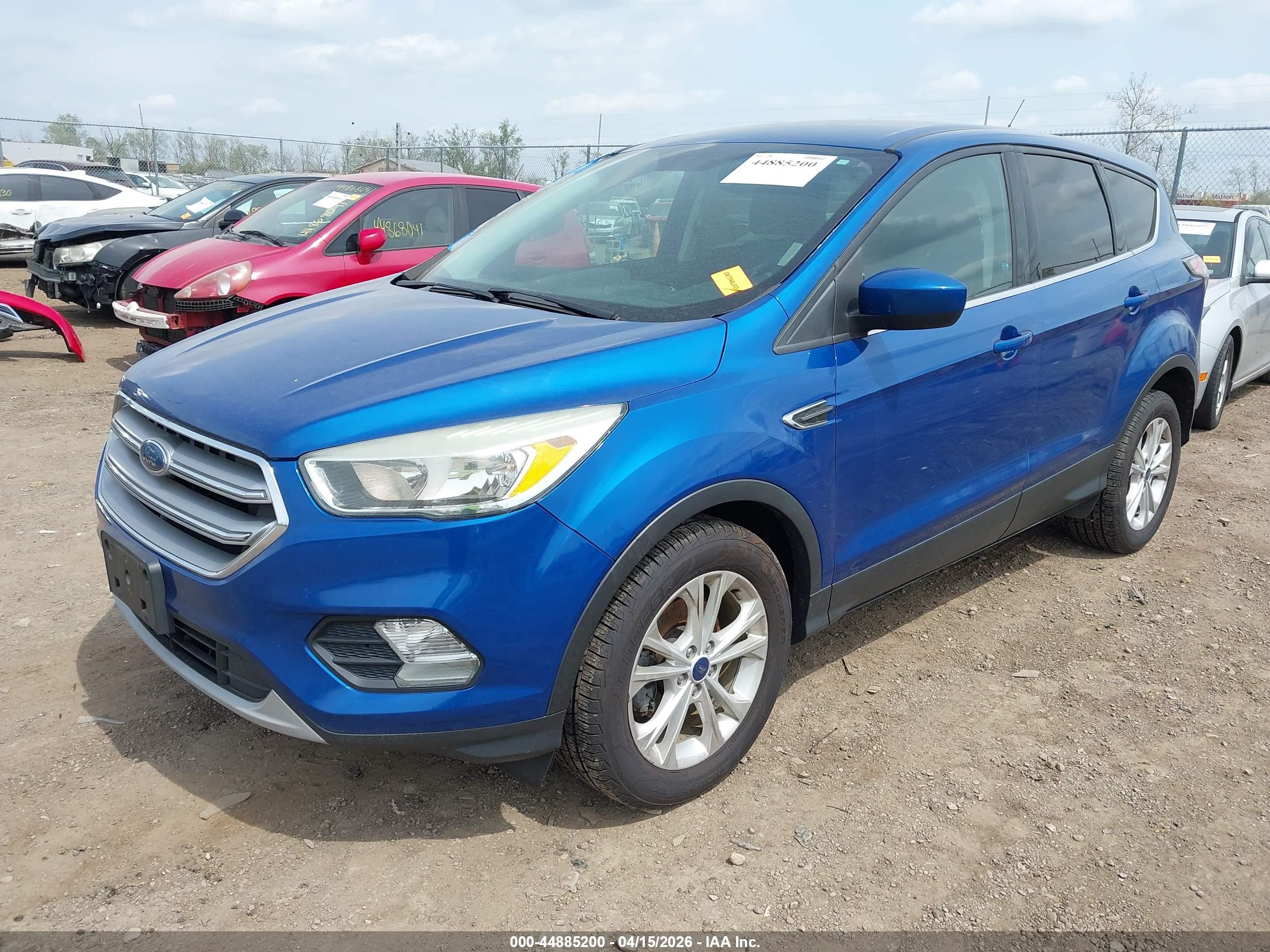 FORD ESCAPE image 2