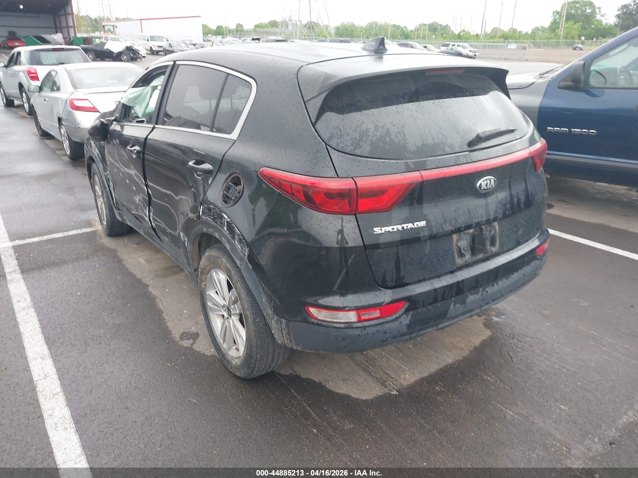 KIA SPORTAGE image 3