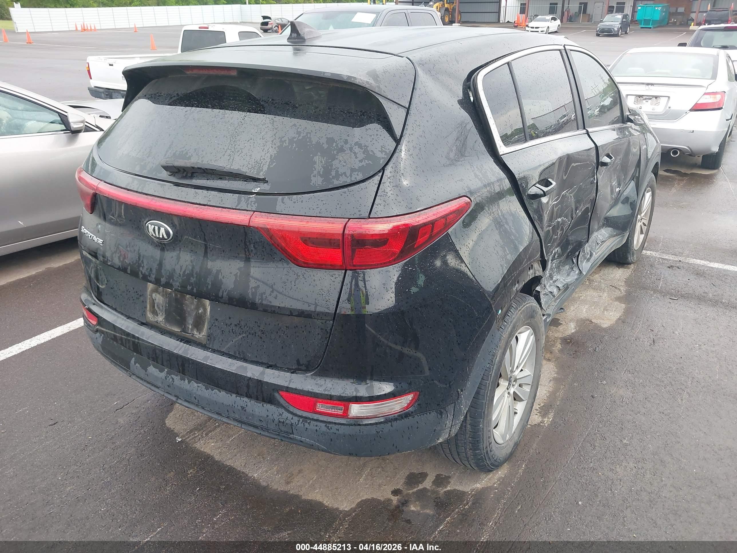 KIA SPORTAGE image 4